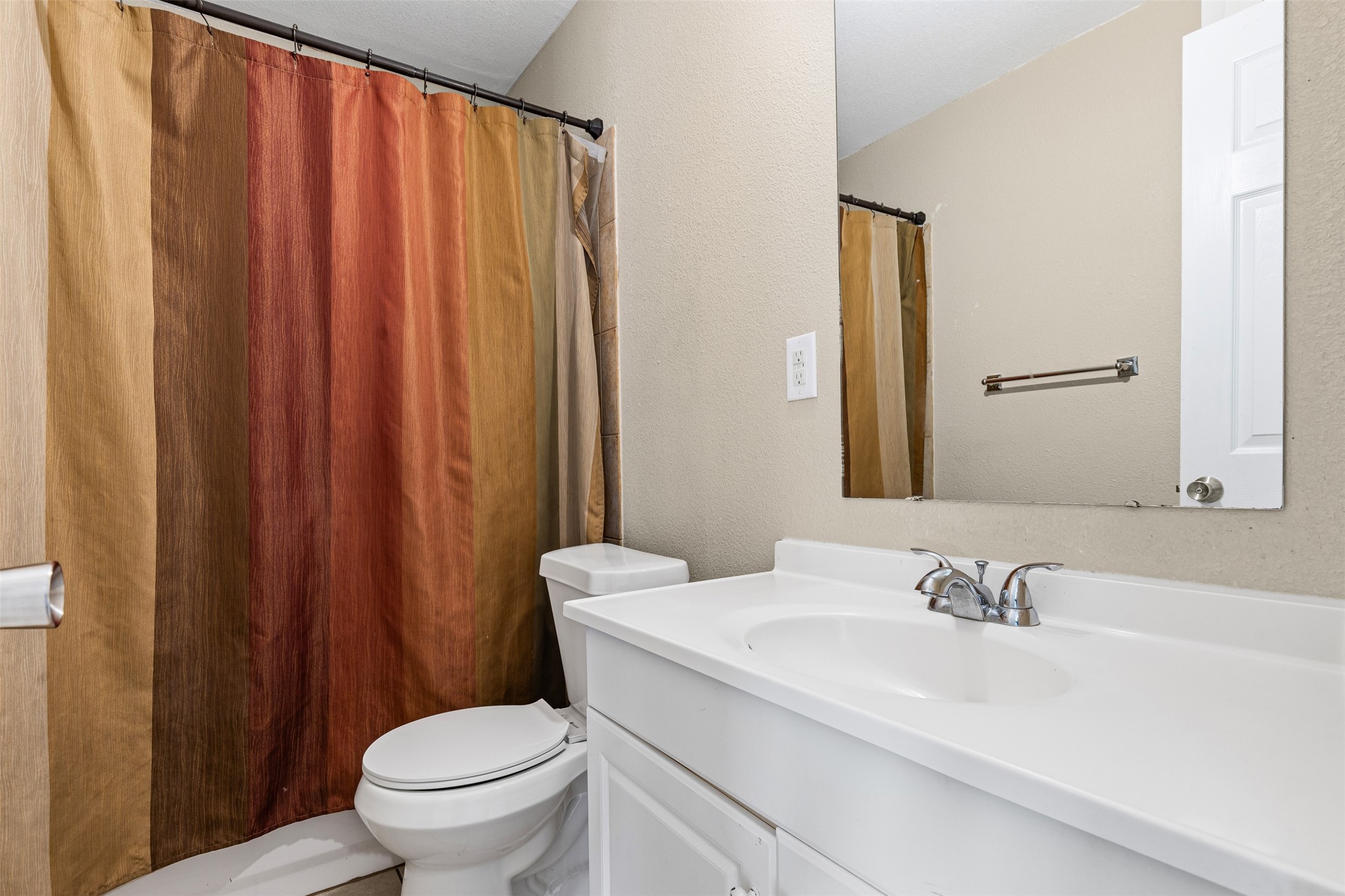 1001 Altamont Drive Fort Worth TX 76106