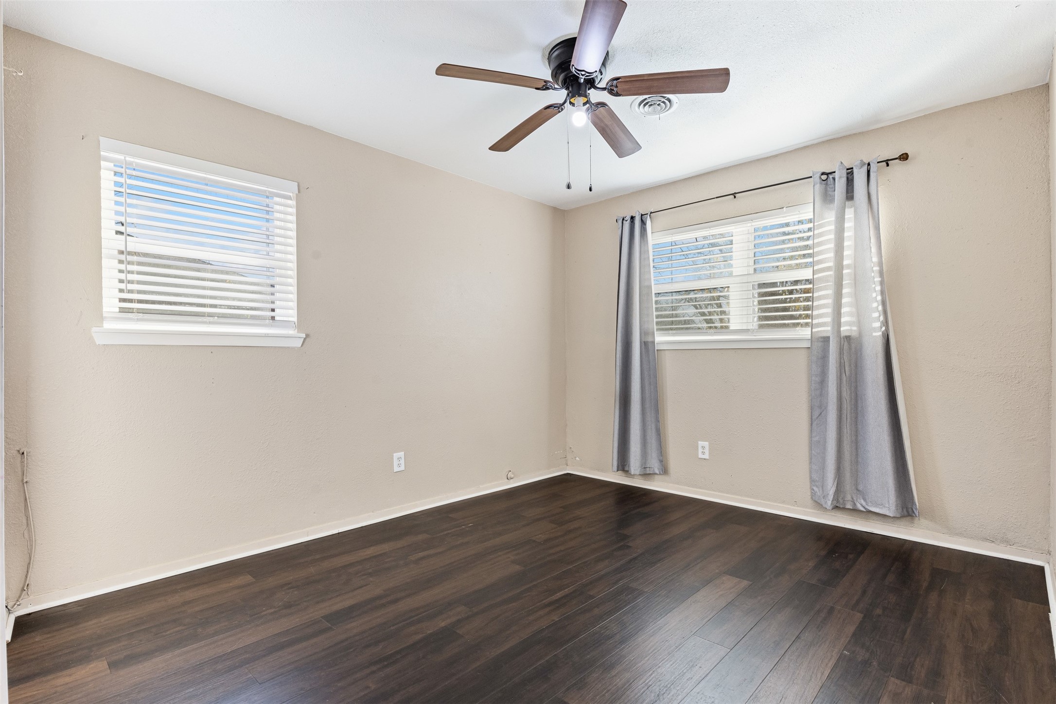 1001 Altamont Drive Fort Worth TX 76106