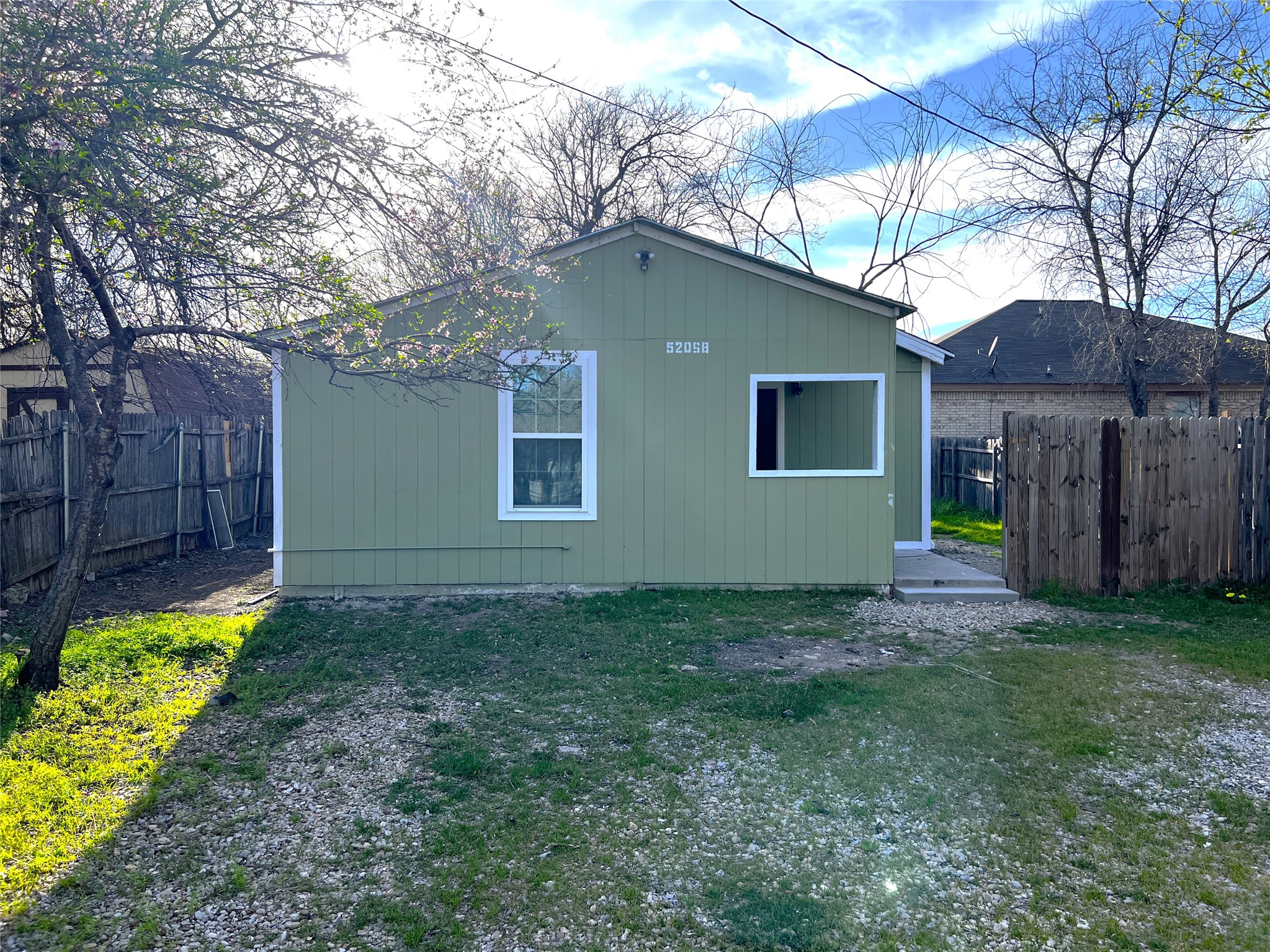 5205 Calloway Street Sansom Park TX 76114