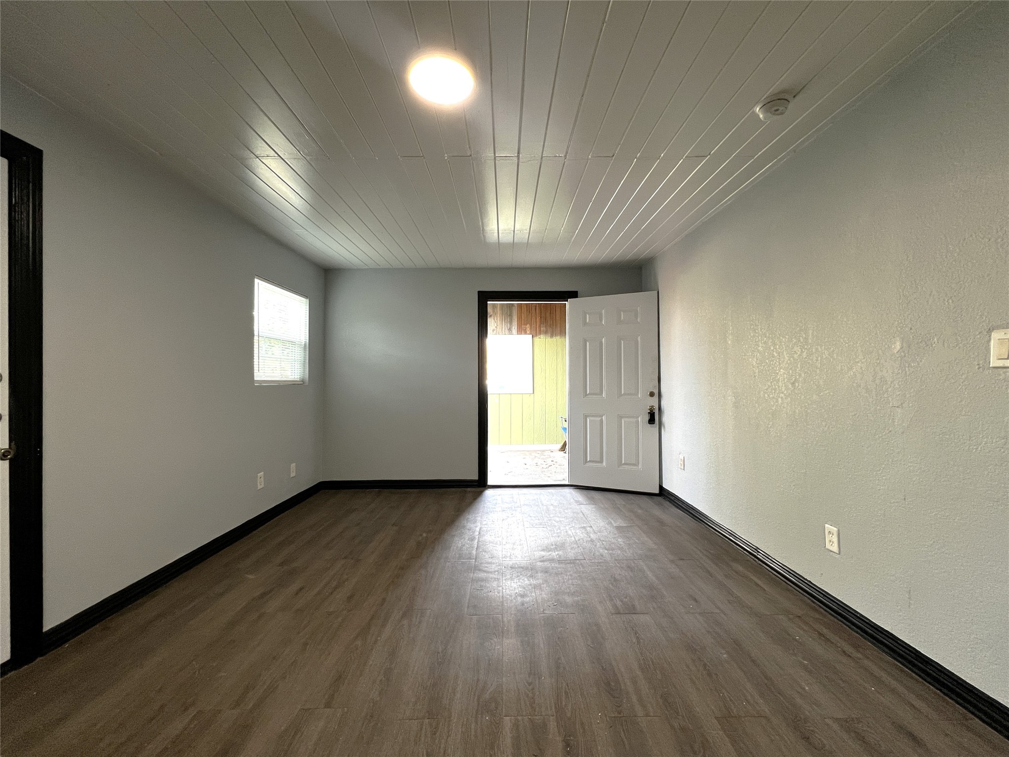 5205 Calloway Street Sansom Park TX 76114