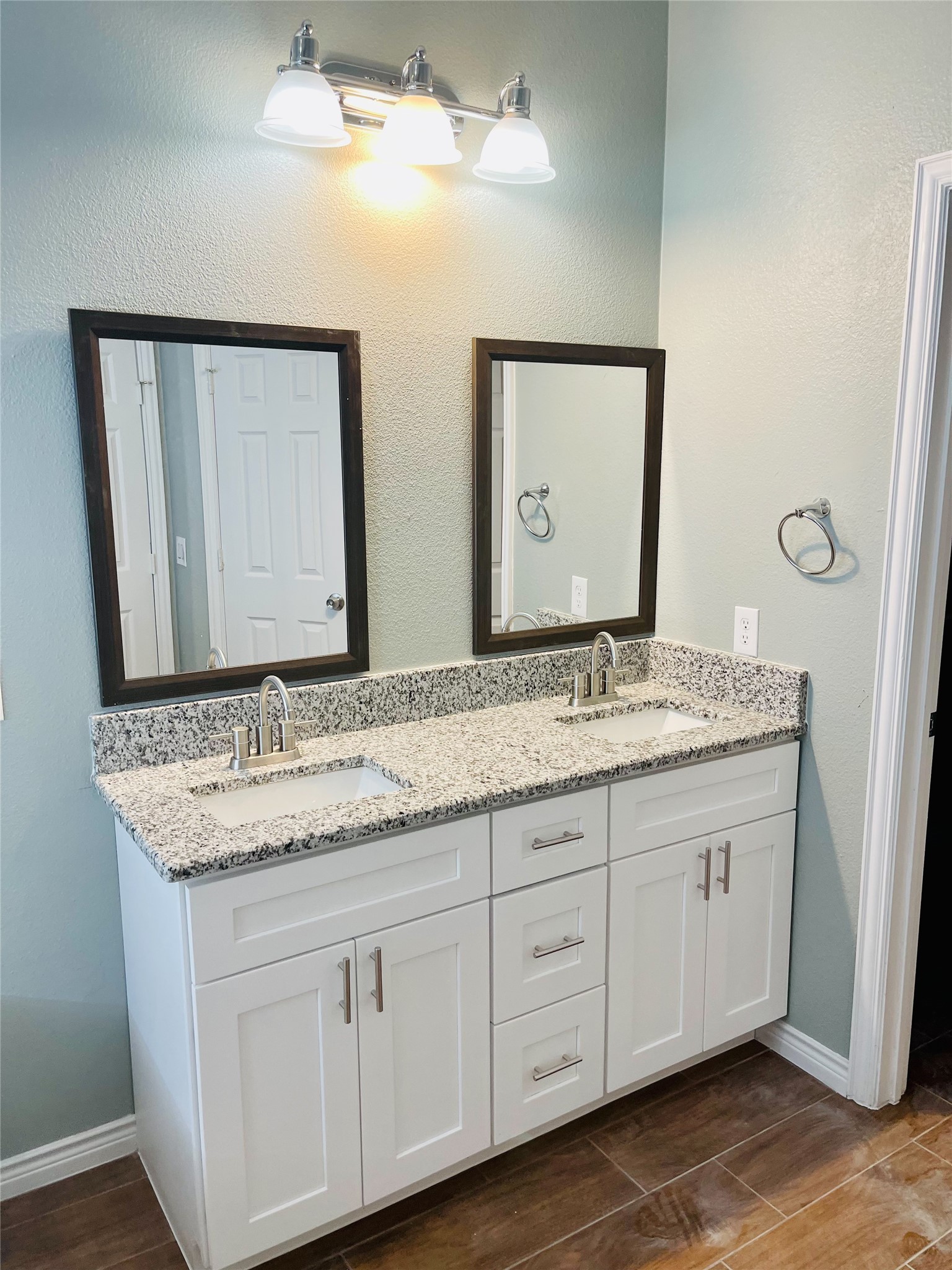 548 Kerry Street Crowley TX 76036