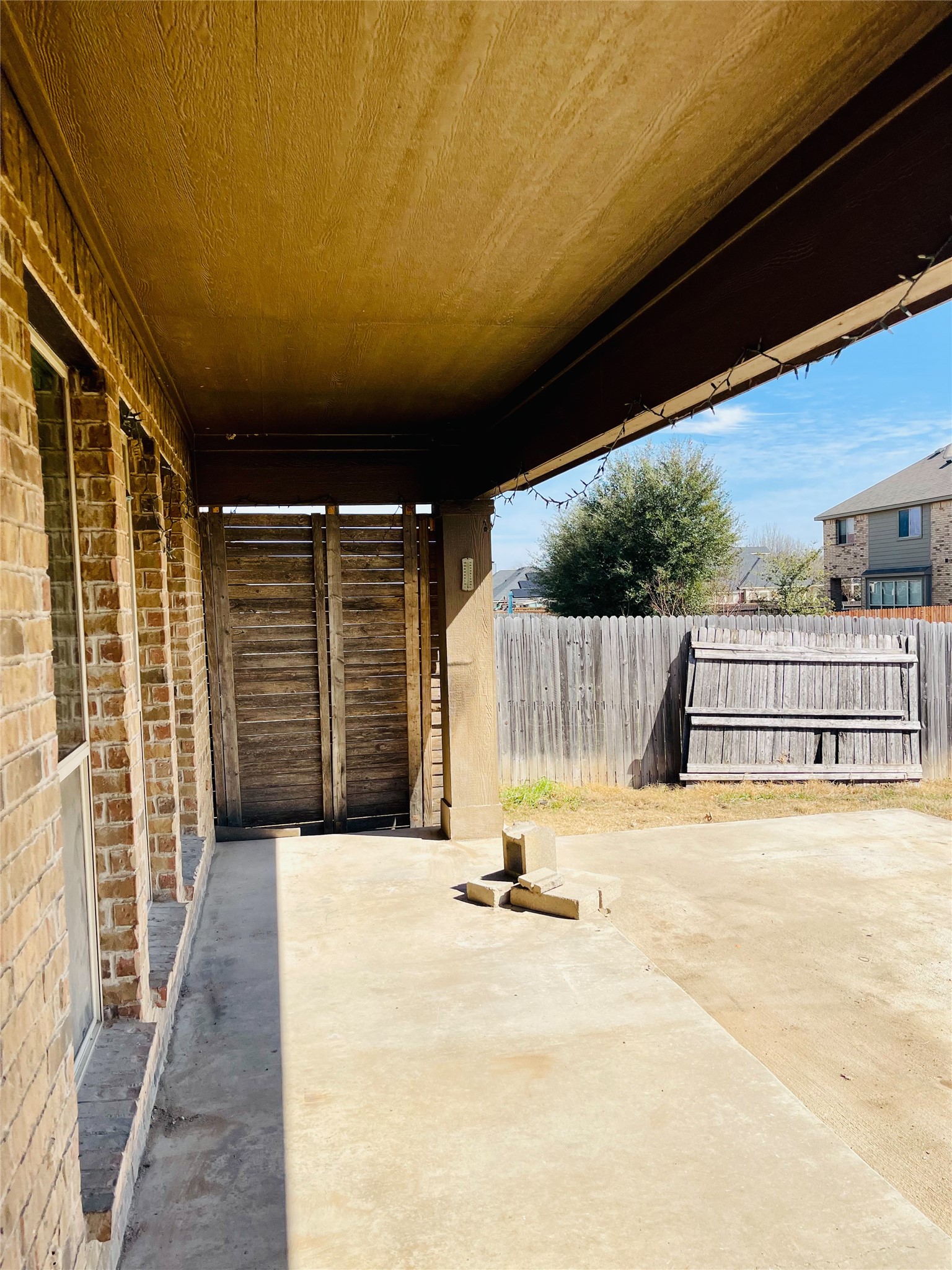 548 Kerry Street Crowley TX 76036