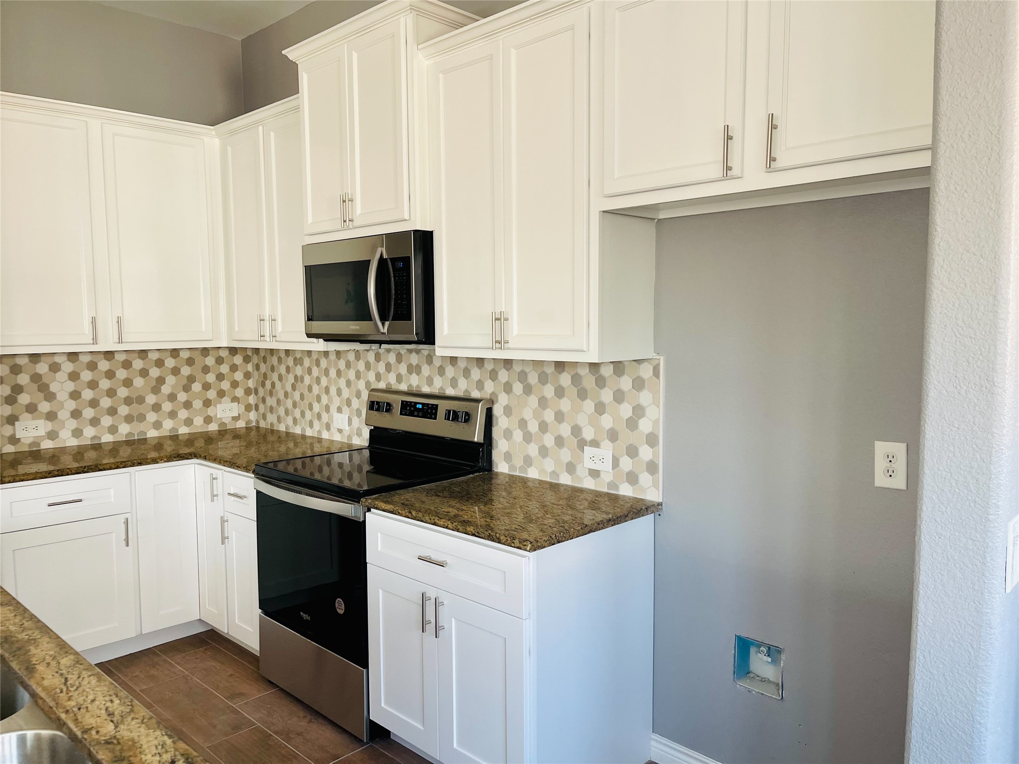 548 Kerry Street Crowley TX 76036