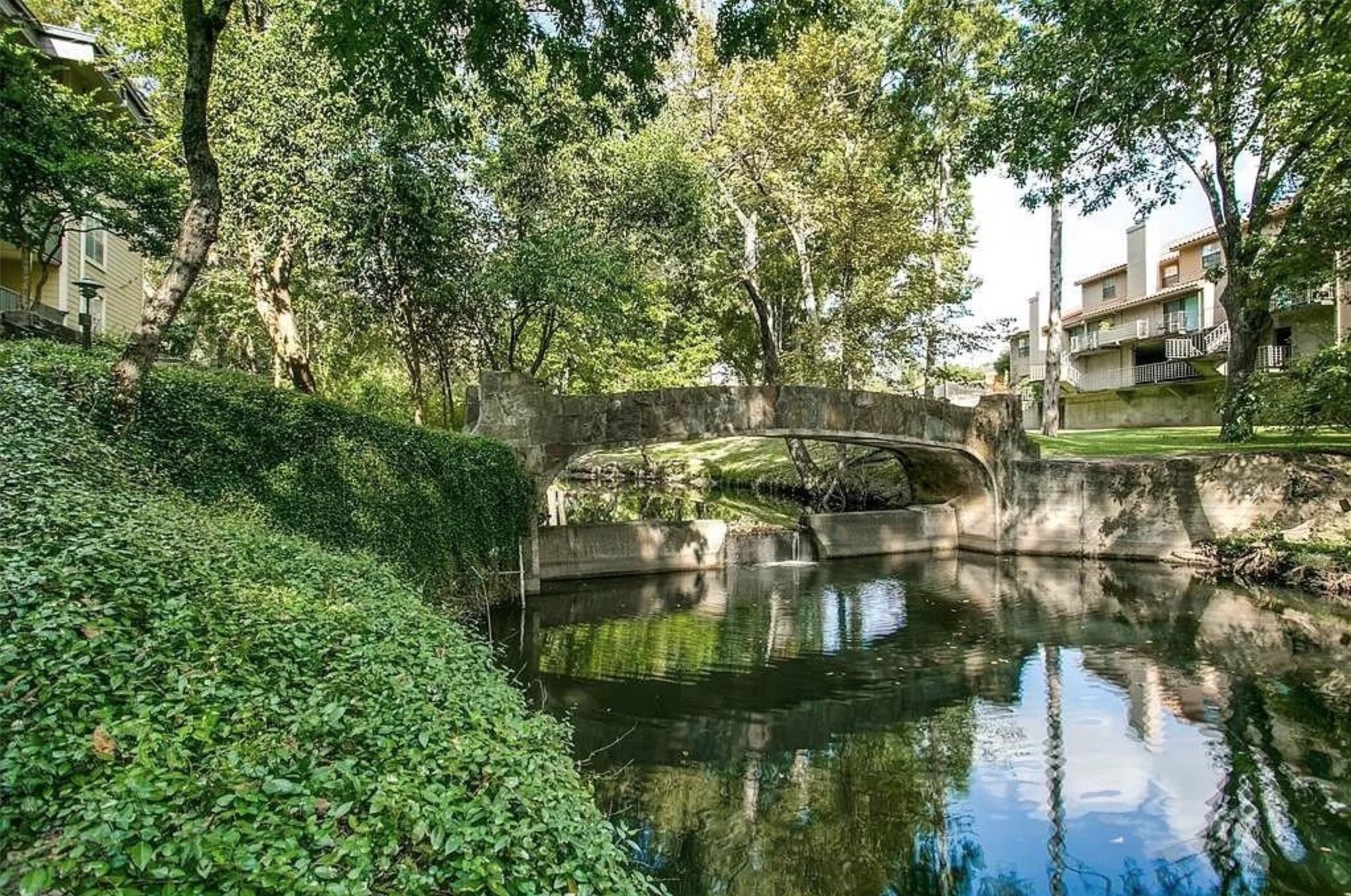 4837 Cedar Springs Road Dallas TX 75219