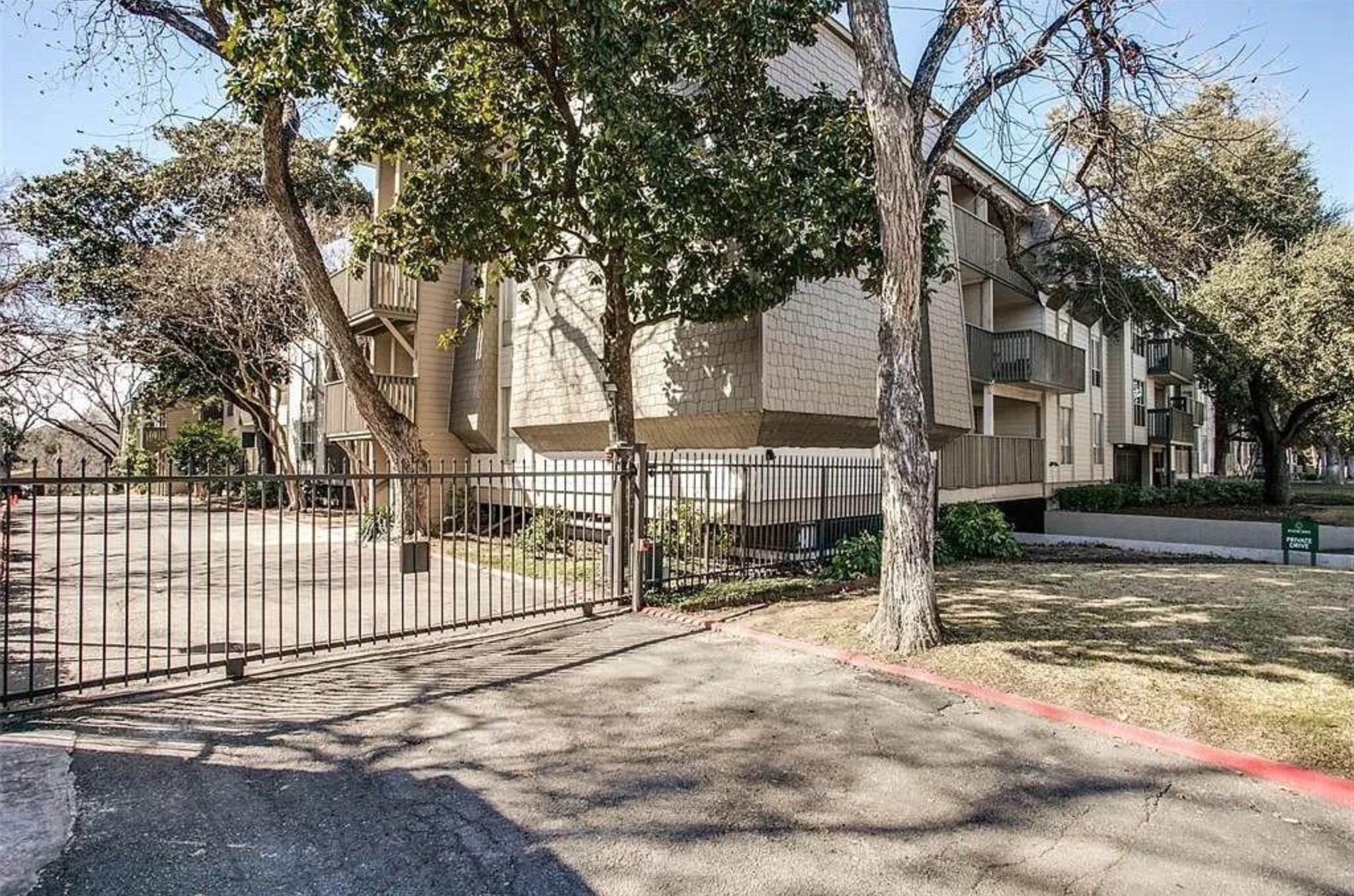 4837 Cedar Springs Road Dallas TX 75219