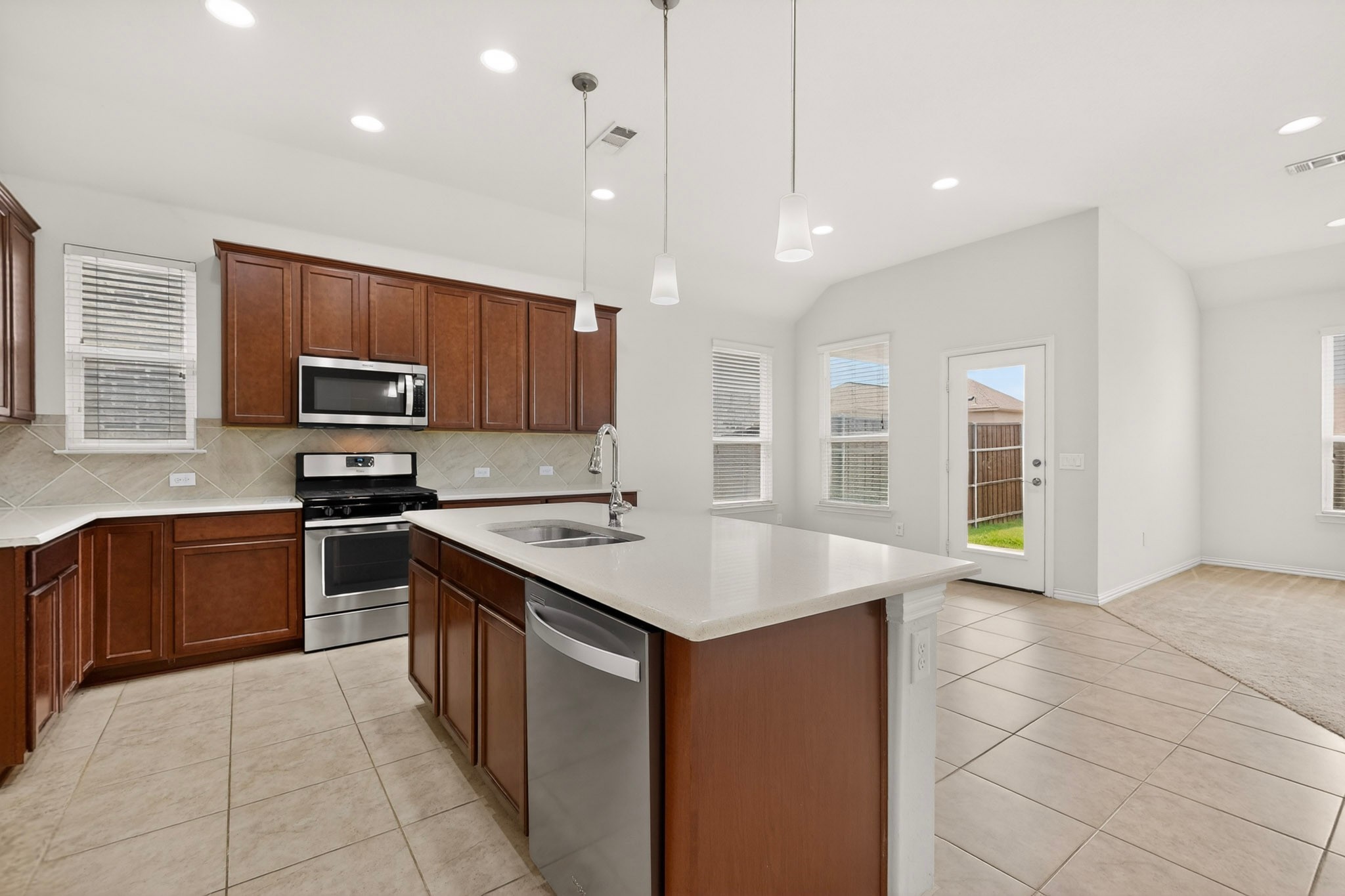 2717 Strand Lane Mckinney TX 75071