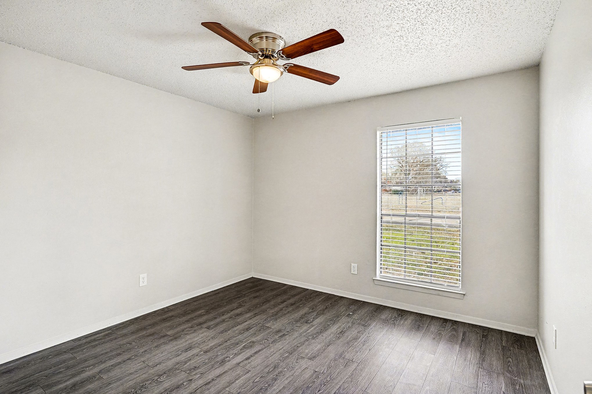 2705 Warren Lane Fort Worth TX 76112