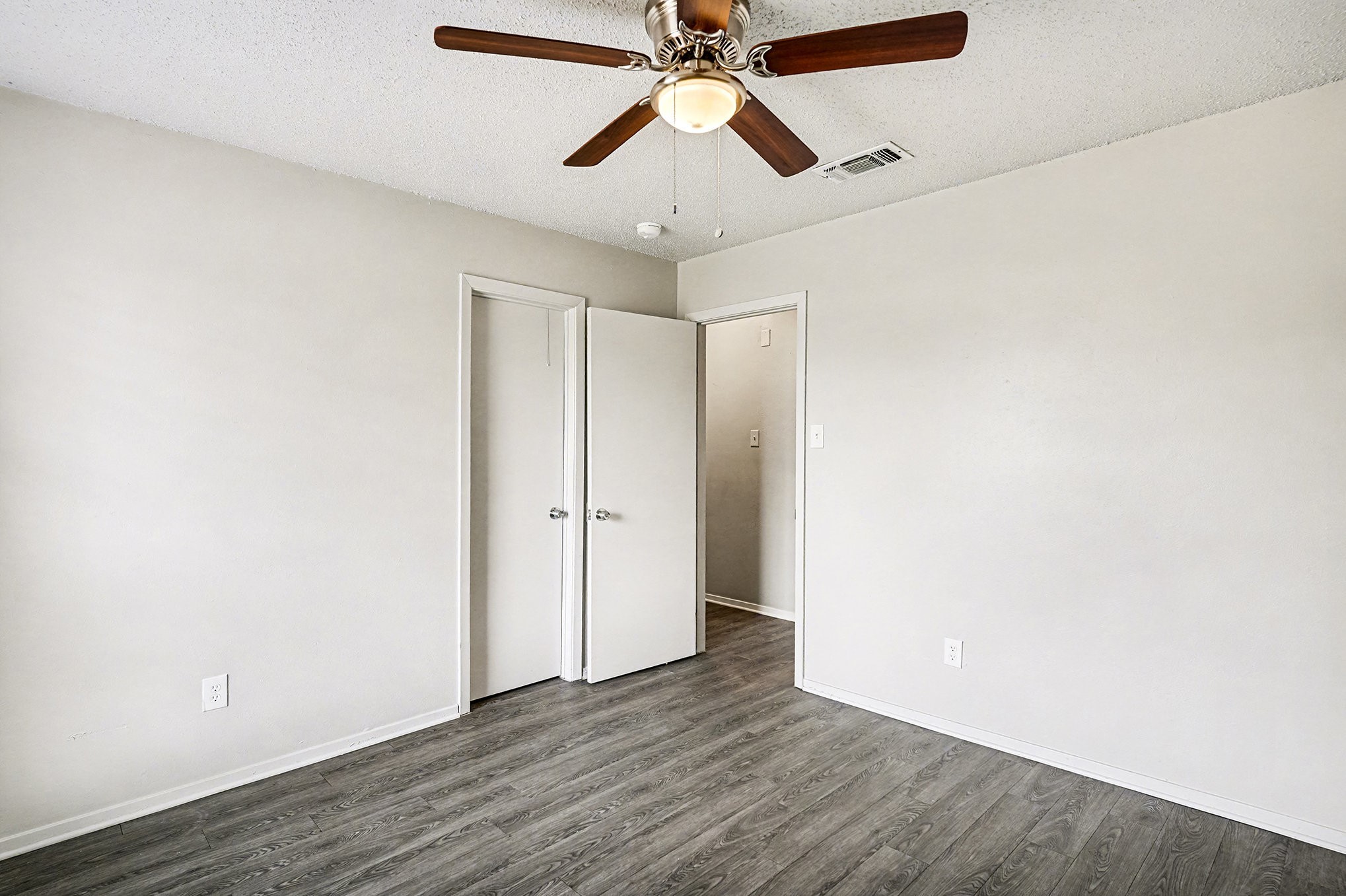 2705 Warren Lane Fort Worth TX 76112