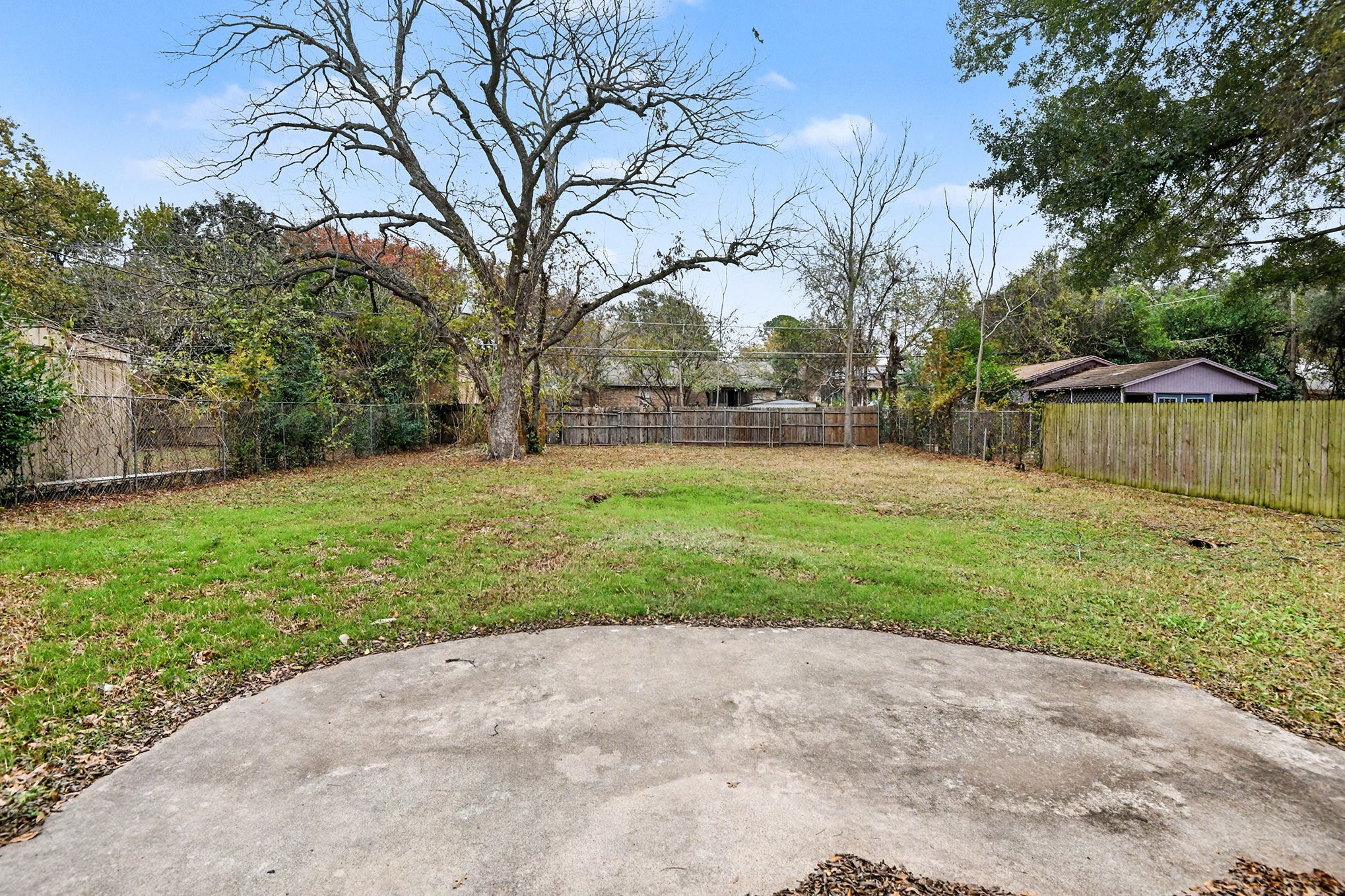 2705 Warren Lane Fort Worth TX 76112