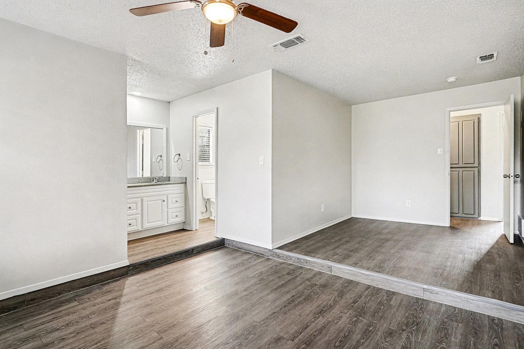 2705 Warren Lane Fort Worth TX 76112