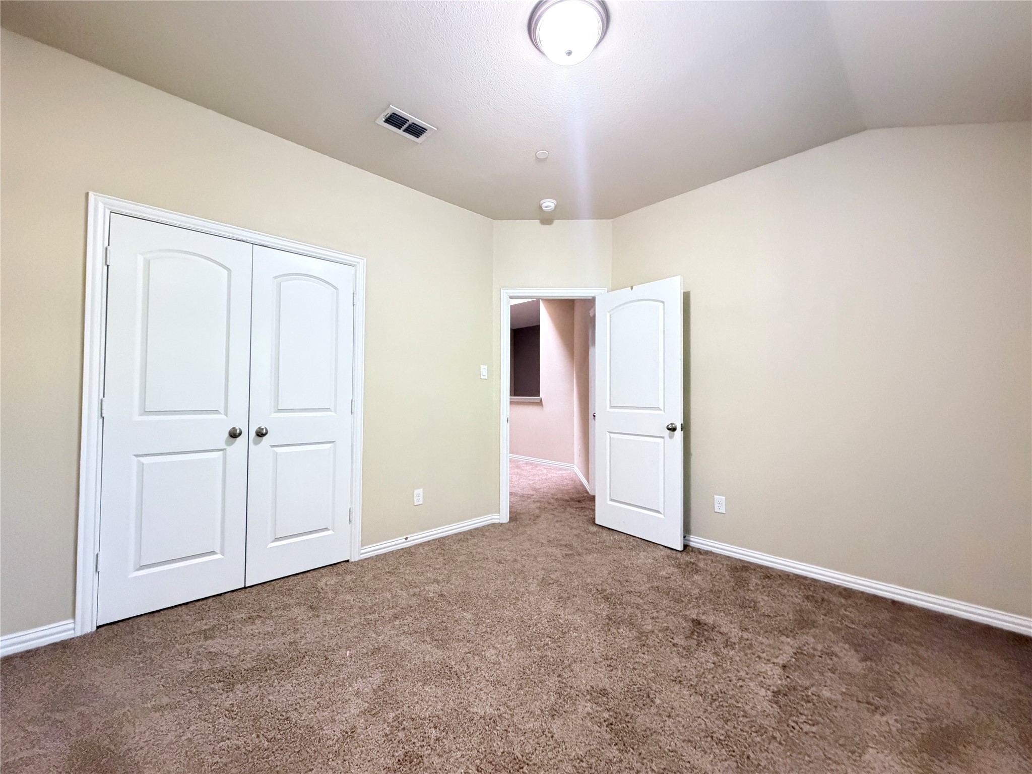 304 Basil Street Garland TX 75040