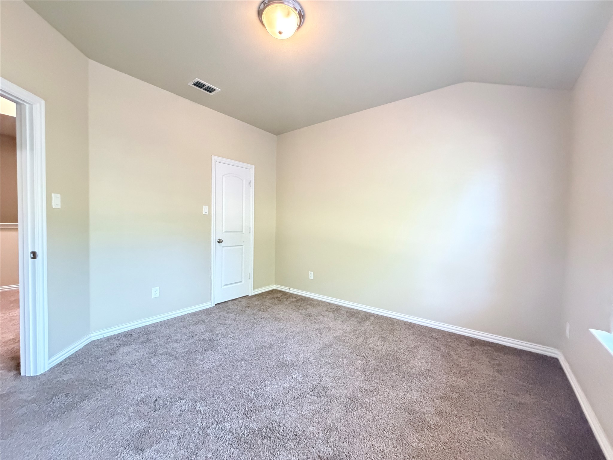 304 Basil Street Garland TX 75040