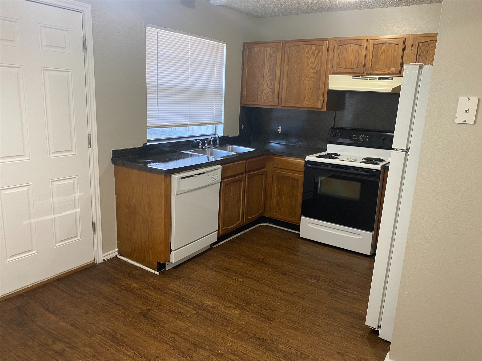 1608 Sun Valley Drive Cleburne TX 76033