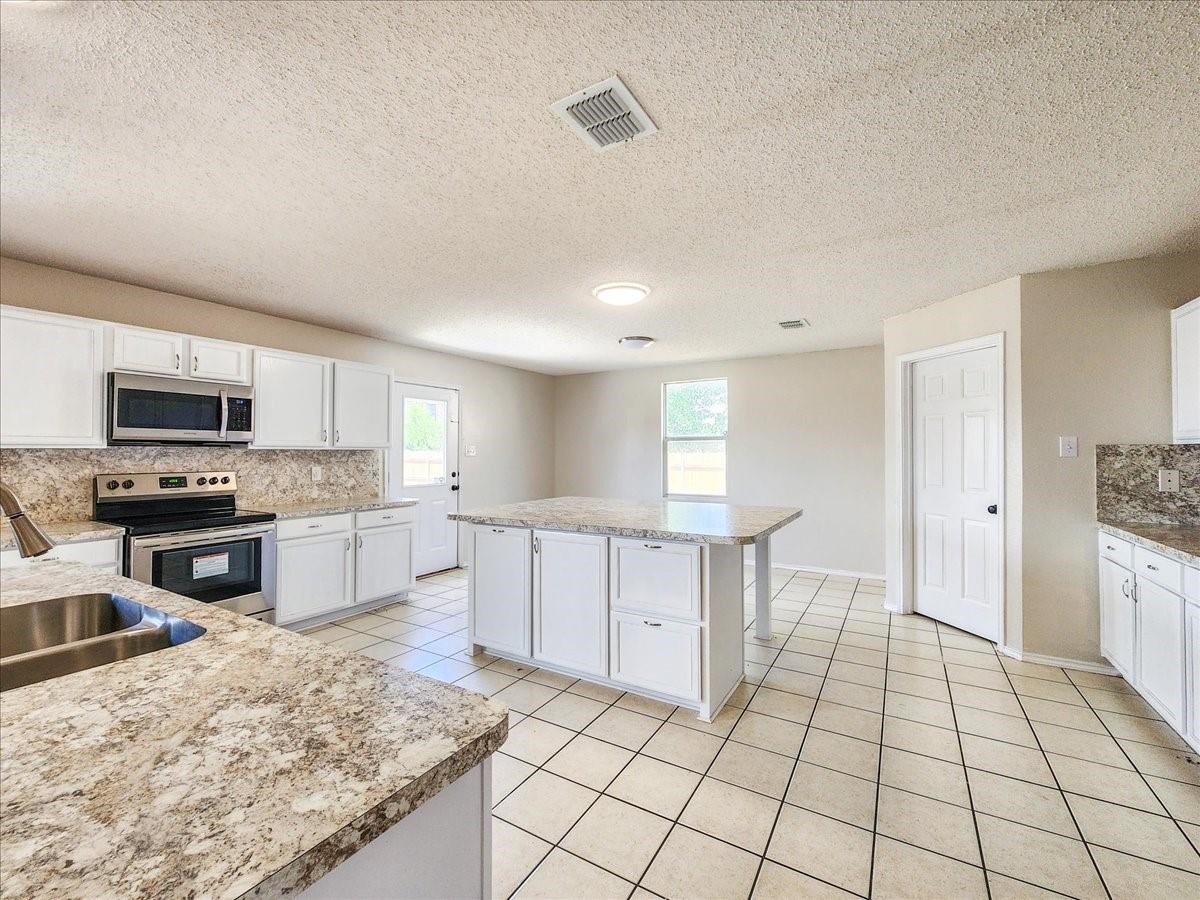601 Jagera Way Arlington TX 76002