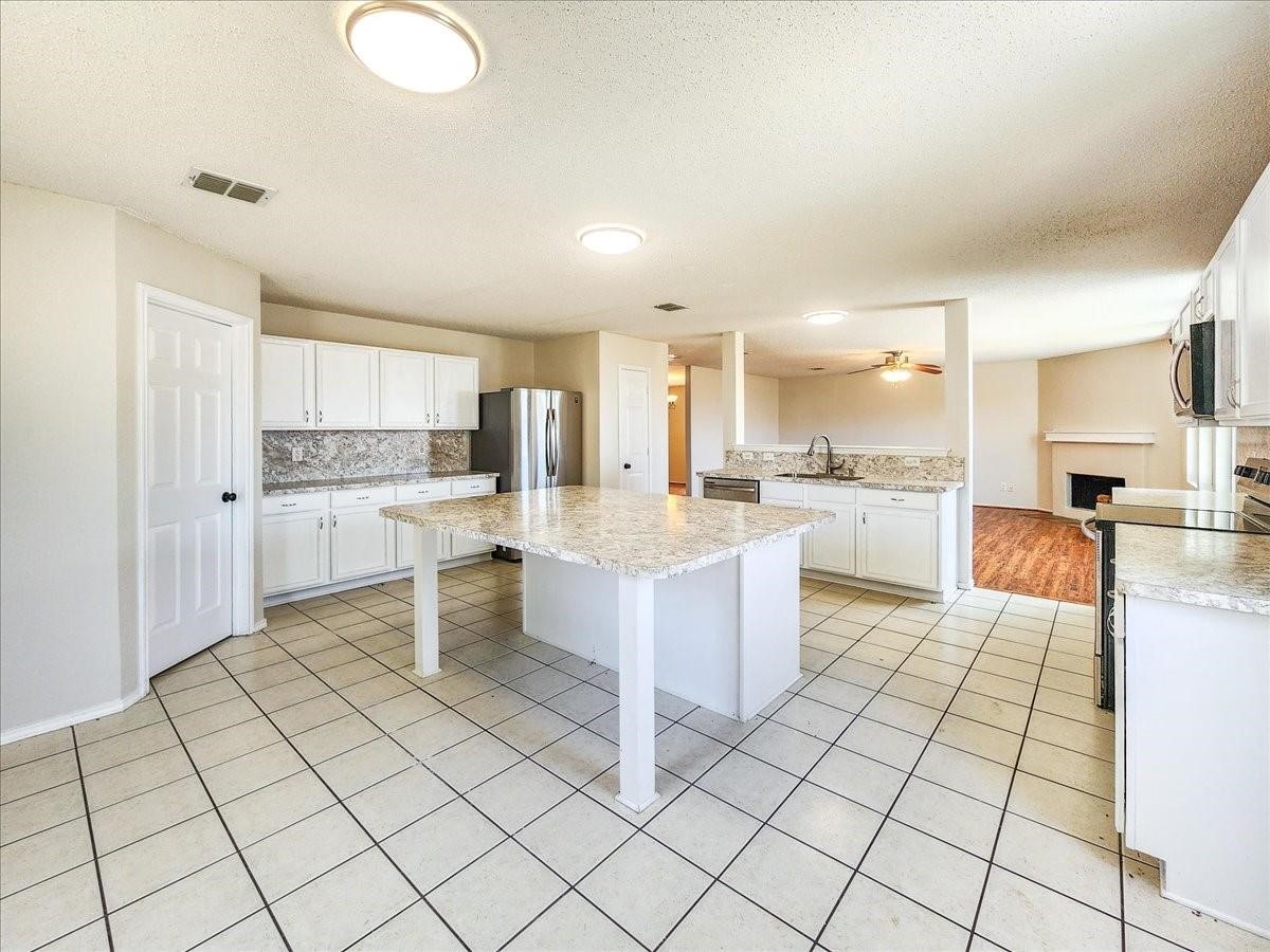 601 Jagera Way Arlington TX 76002