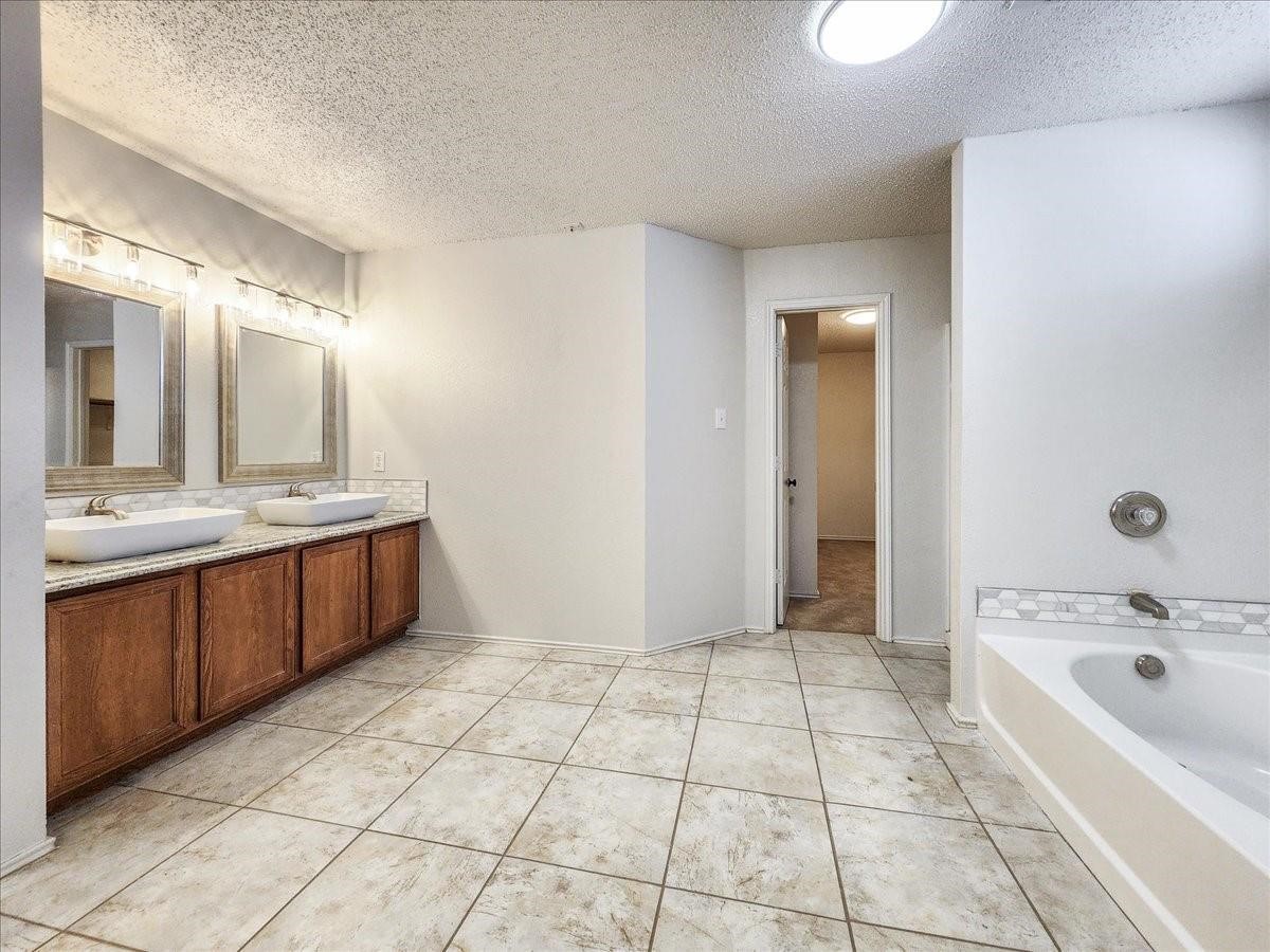 601 Jagera Way Arlington TX 76002