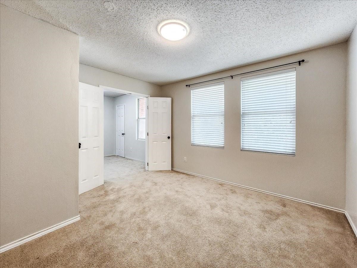 601 Jagera Way Arlington TX 76002