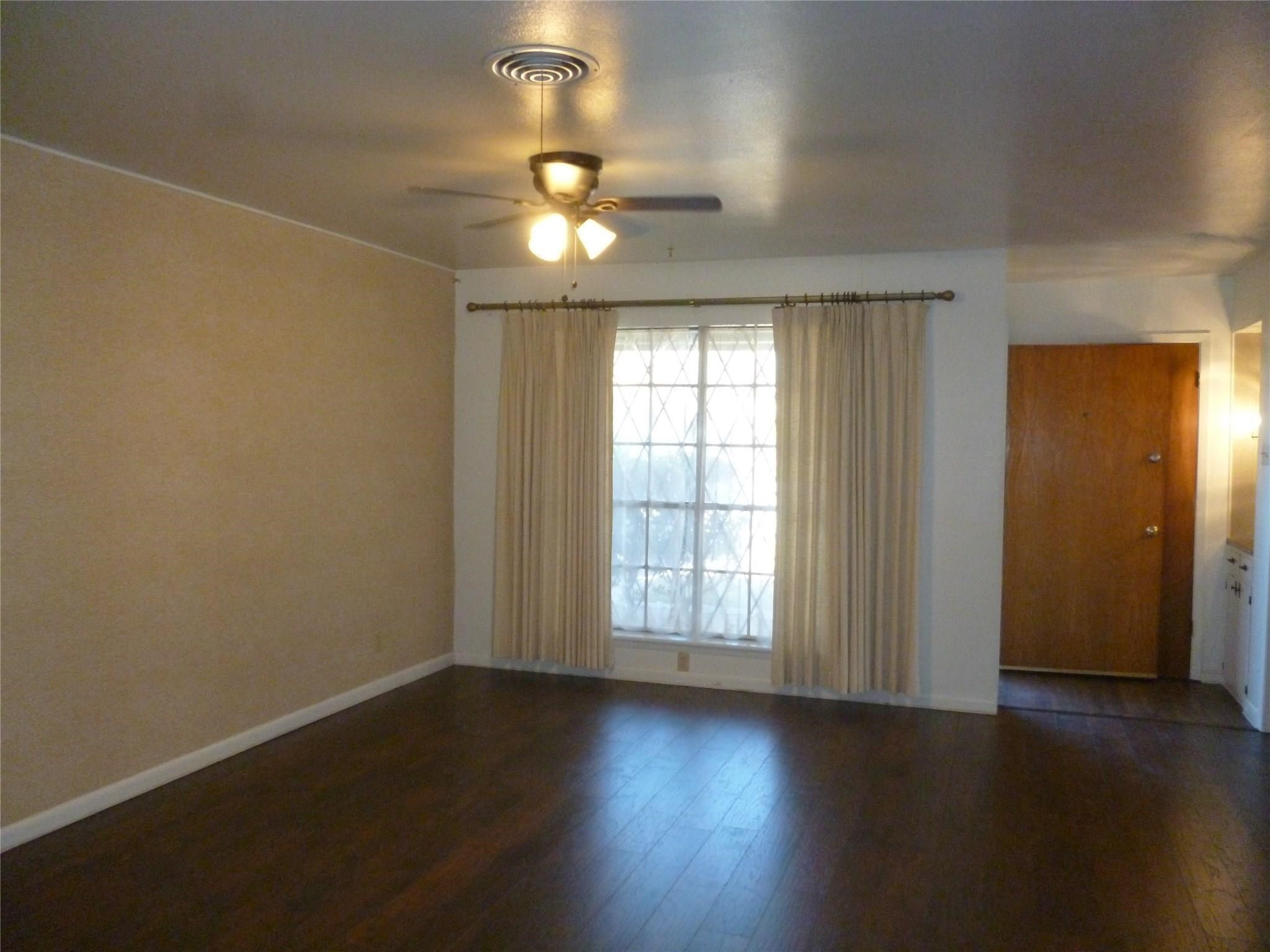 1121 Patricia Drive Sherman TX 75090