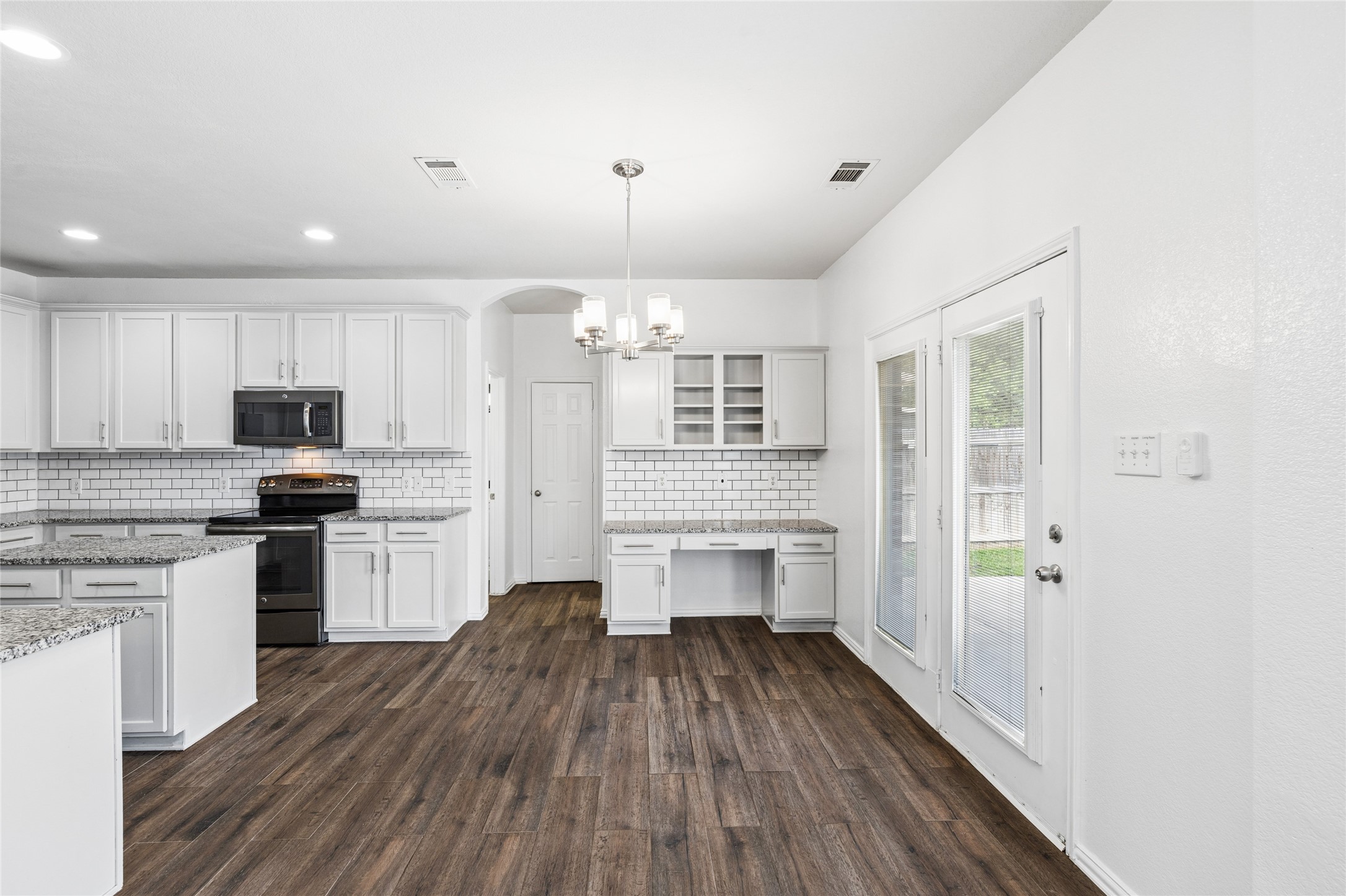 9009 Water Oak Drive Arlington TX 76002