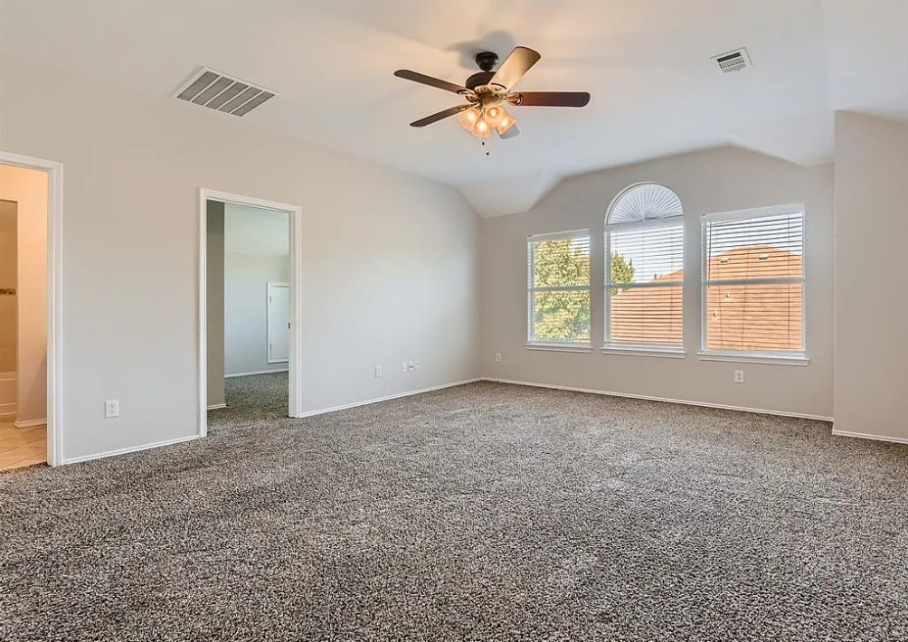 850 Warbler Aubrey TX 76227