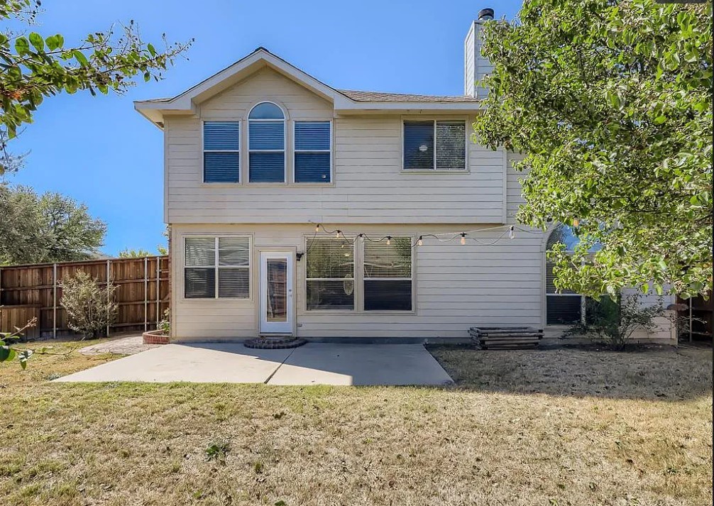 850 Warbler Aubrey TX 76227