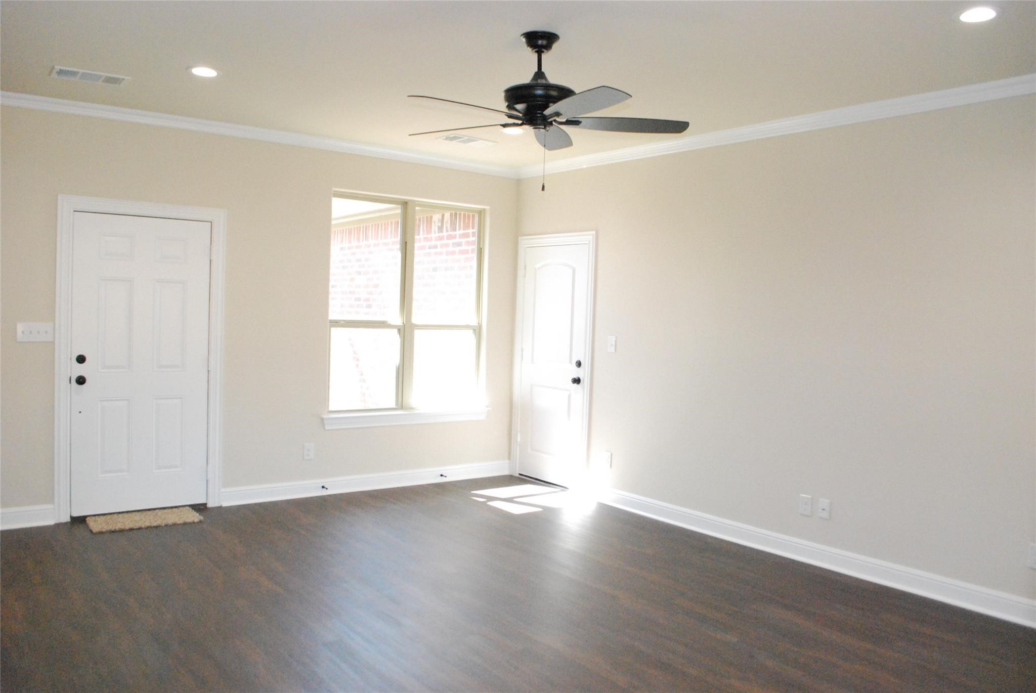 521 W Sears Street Denison TX 75020