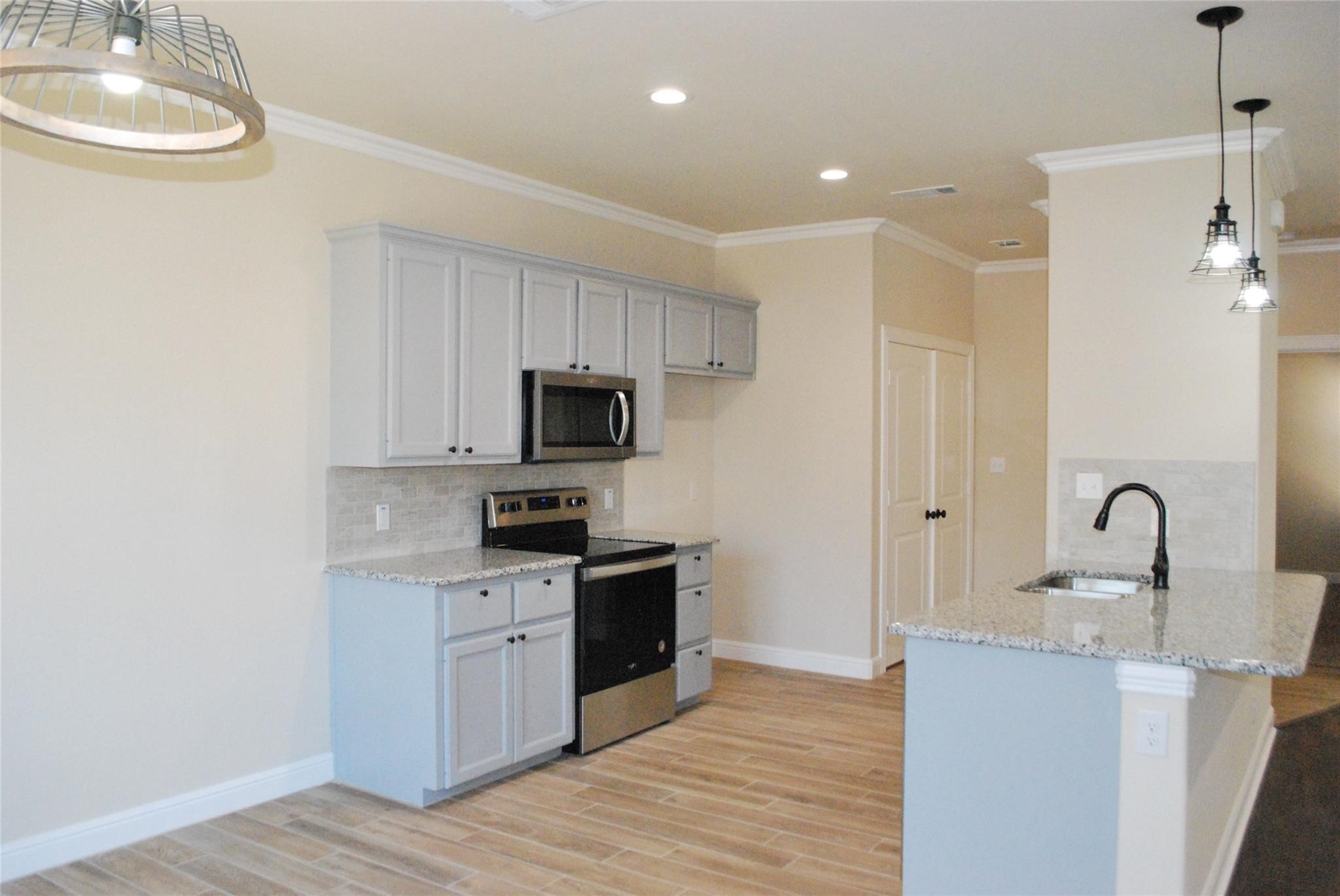 521 W Sears Street Denison TX 75020