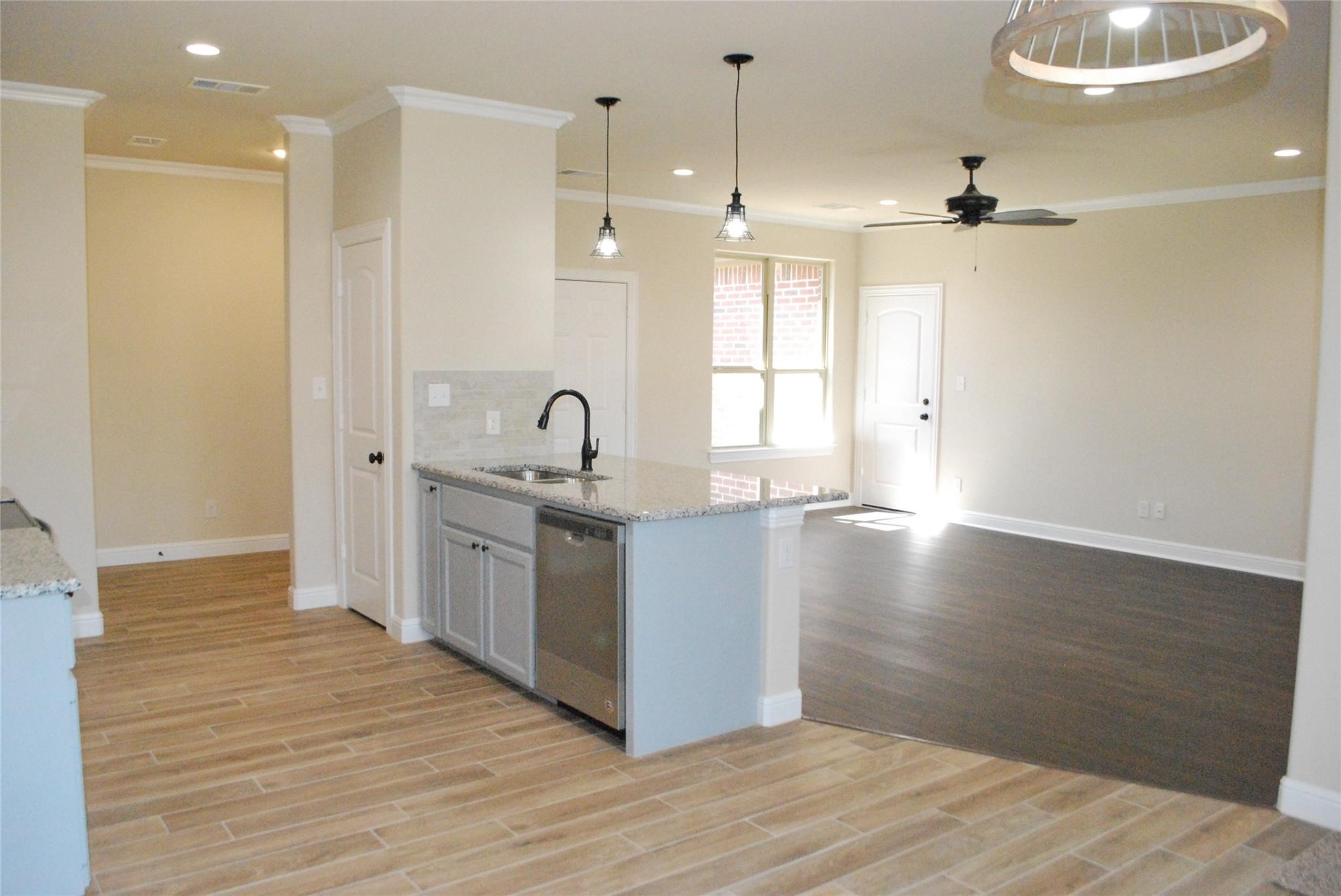 521 W Sears Street Denison TX 75020