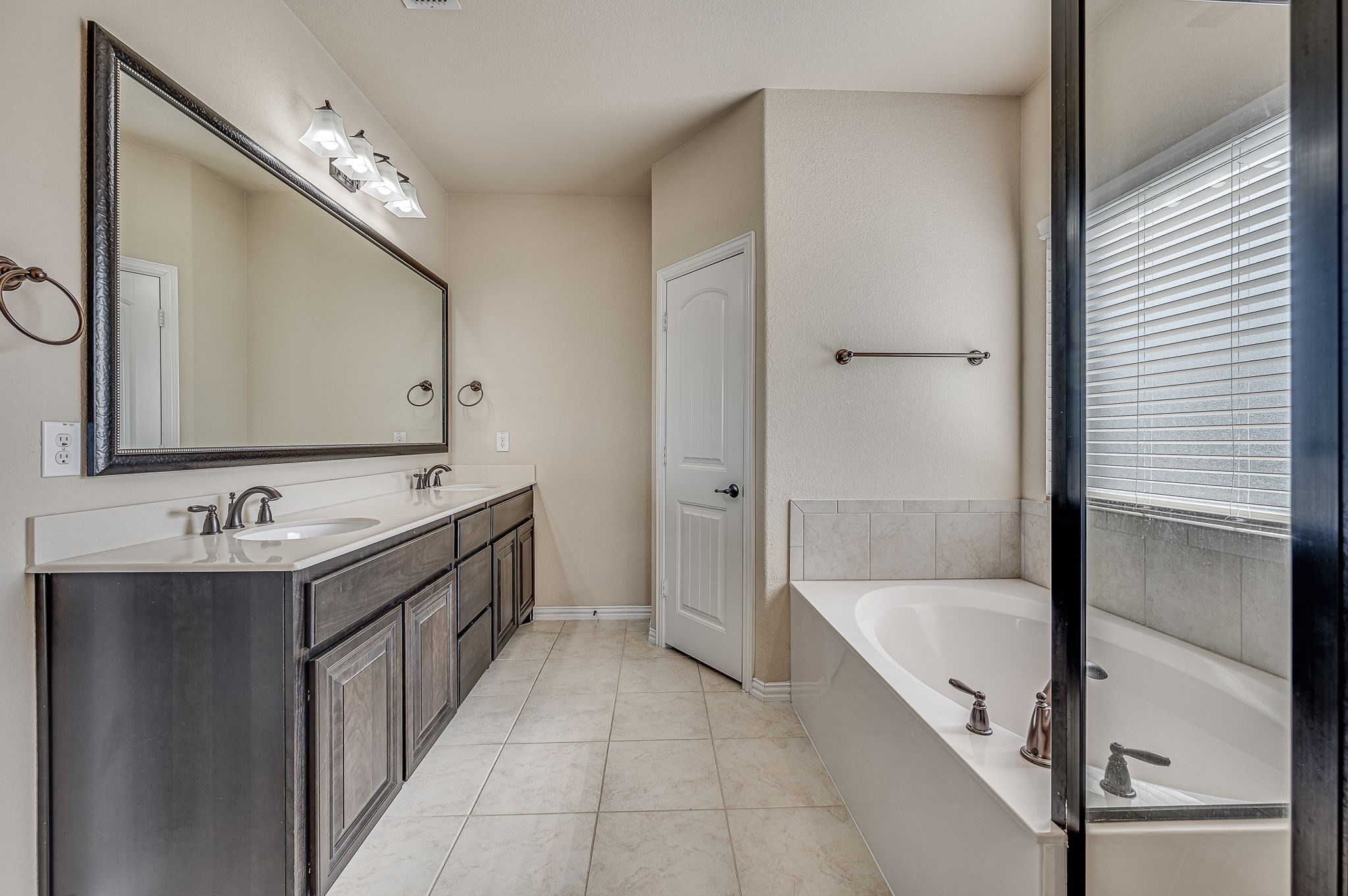 438 Brookdale Drive Midlothian TX 76065