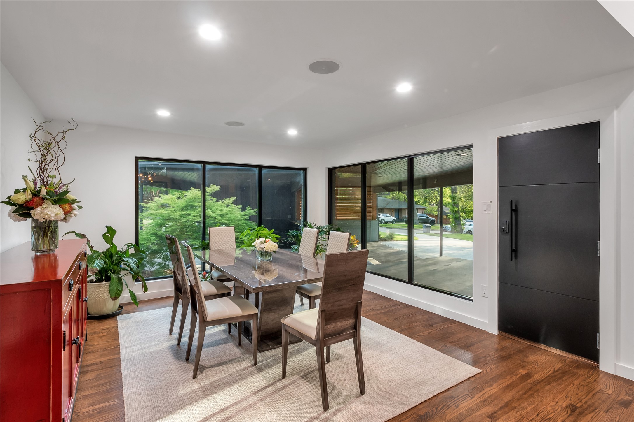 10043 Woodgrove Drive Dallas TX 75218