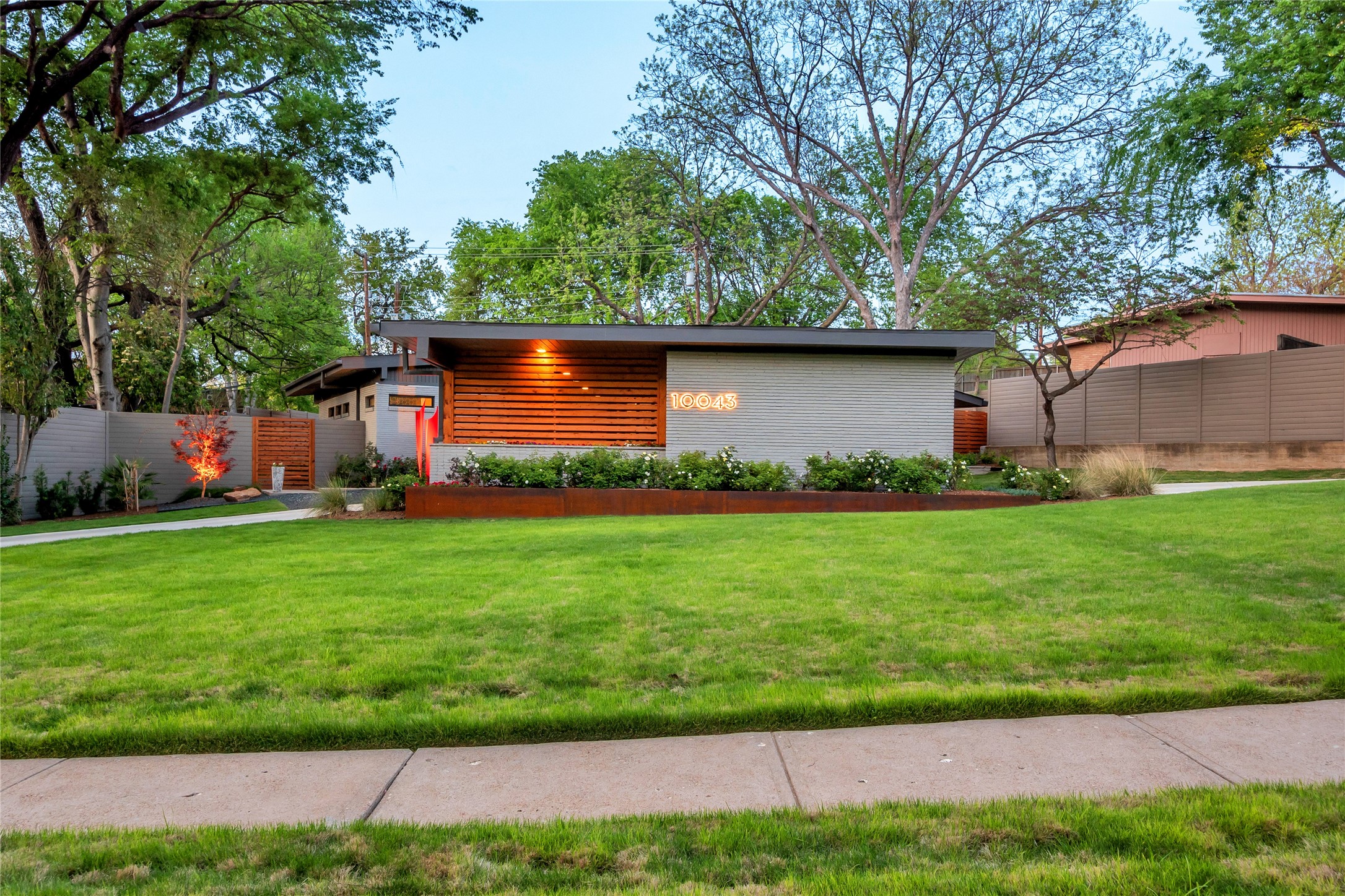 10043 Woodgrove Drive Dallas TX 75218