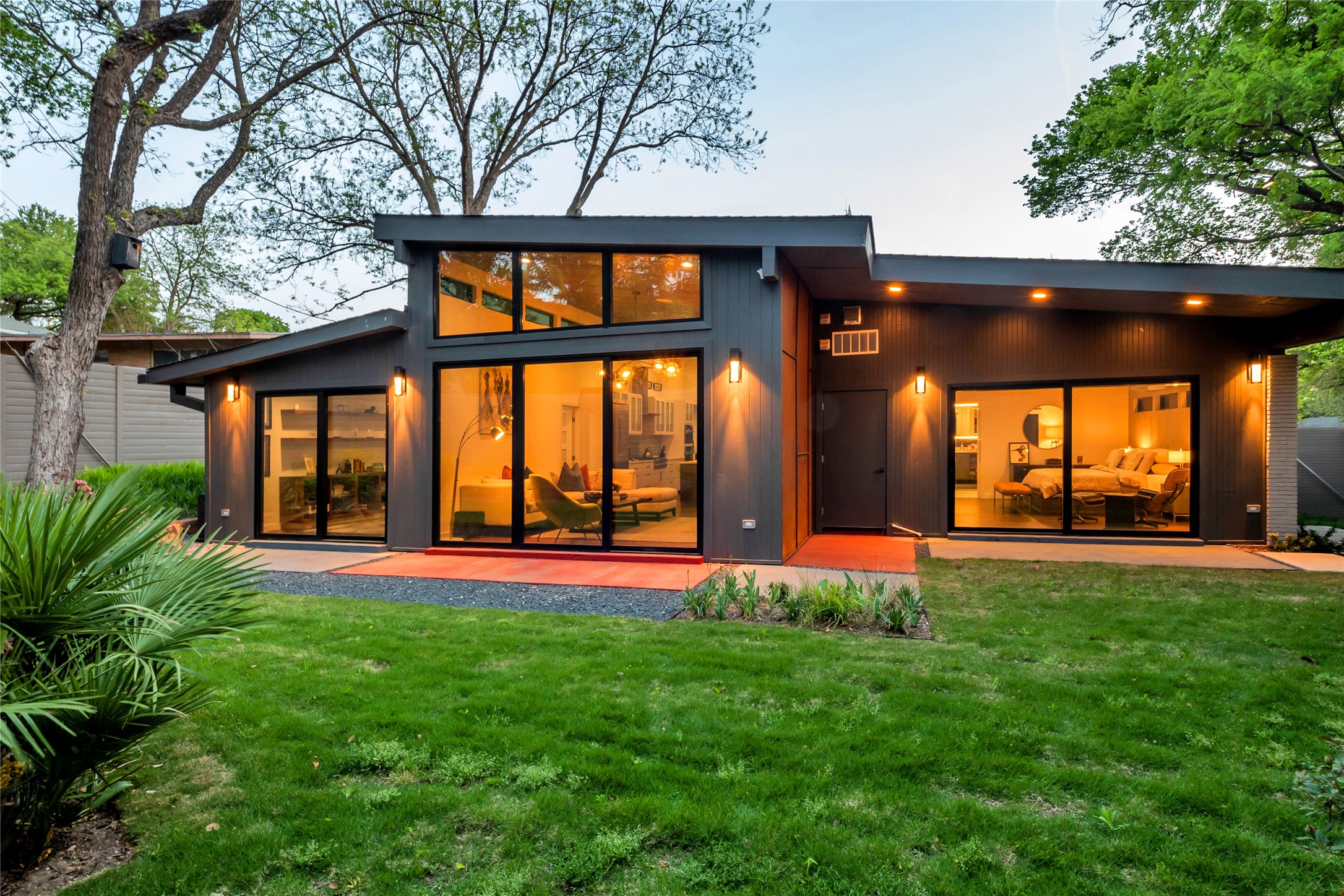 10043 Woodgrove Drive Dallas TX 75218