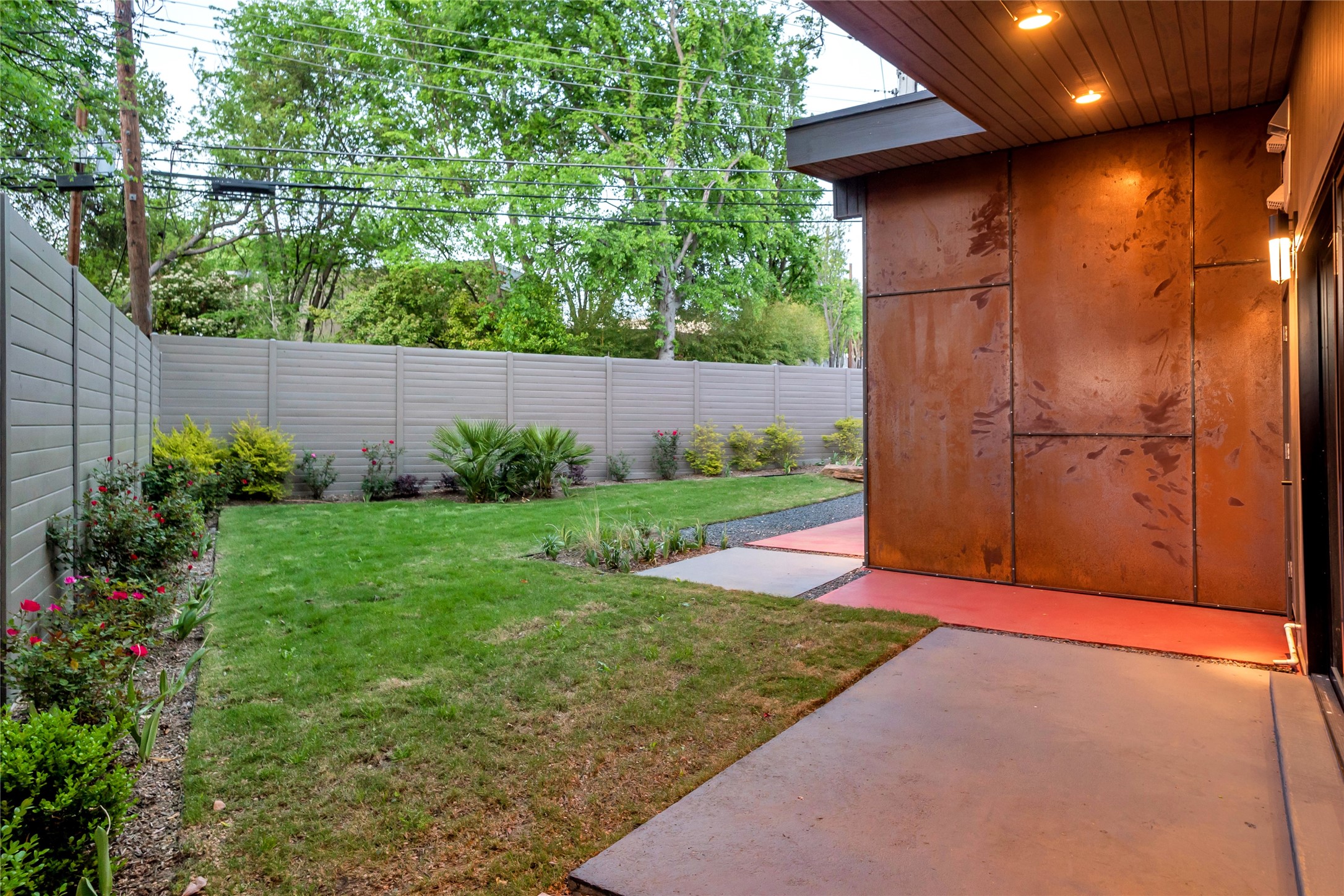 10043 Woodgrove Drive Dallas TX 75218