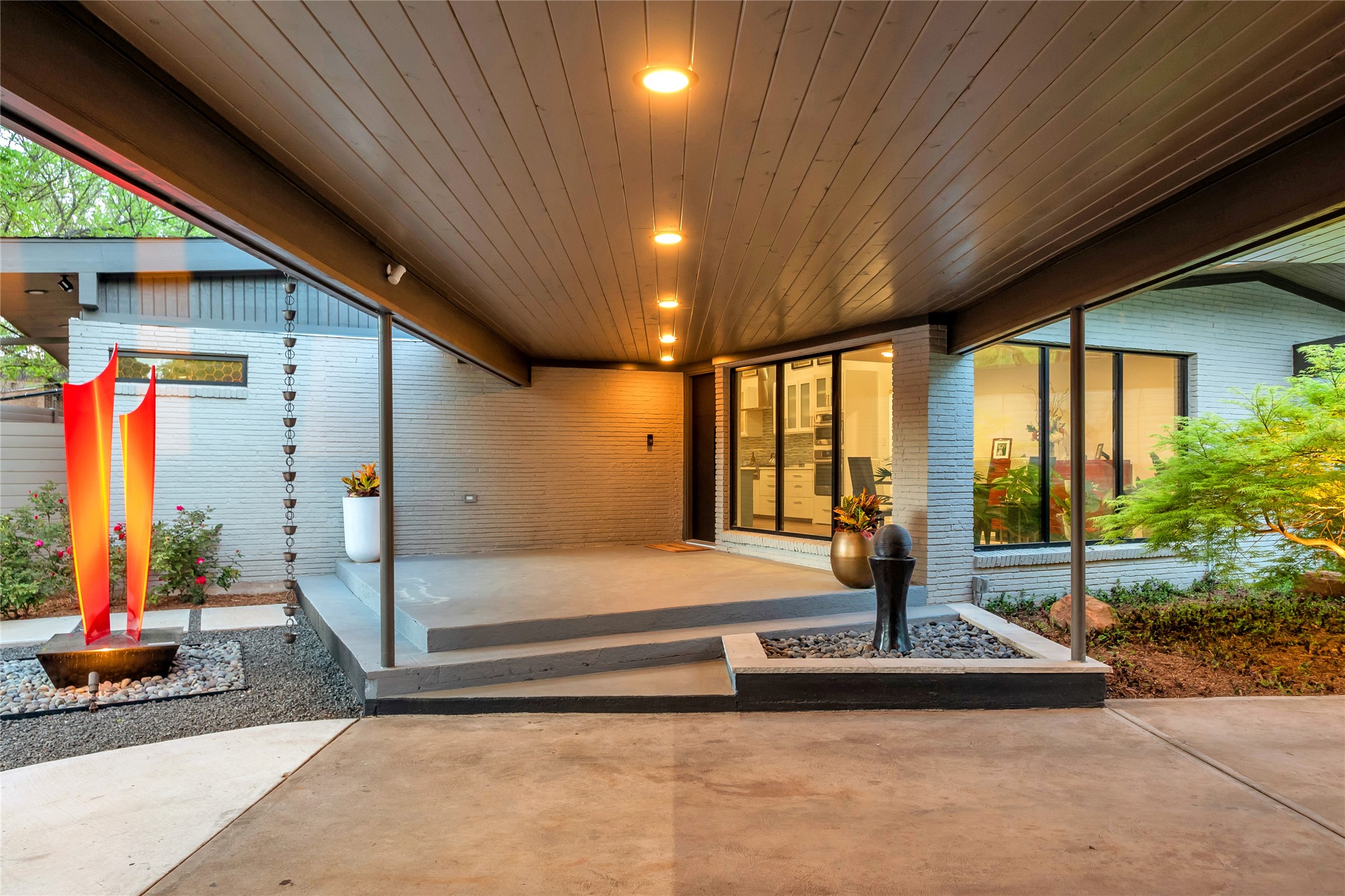 10043 Woodgrove Drive Dallas TX 75218