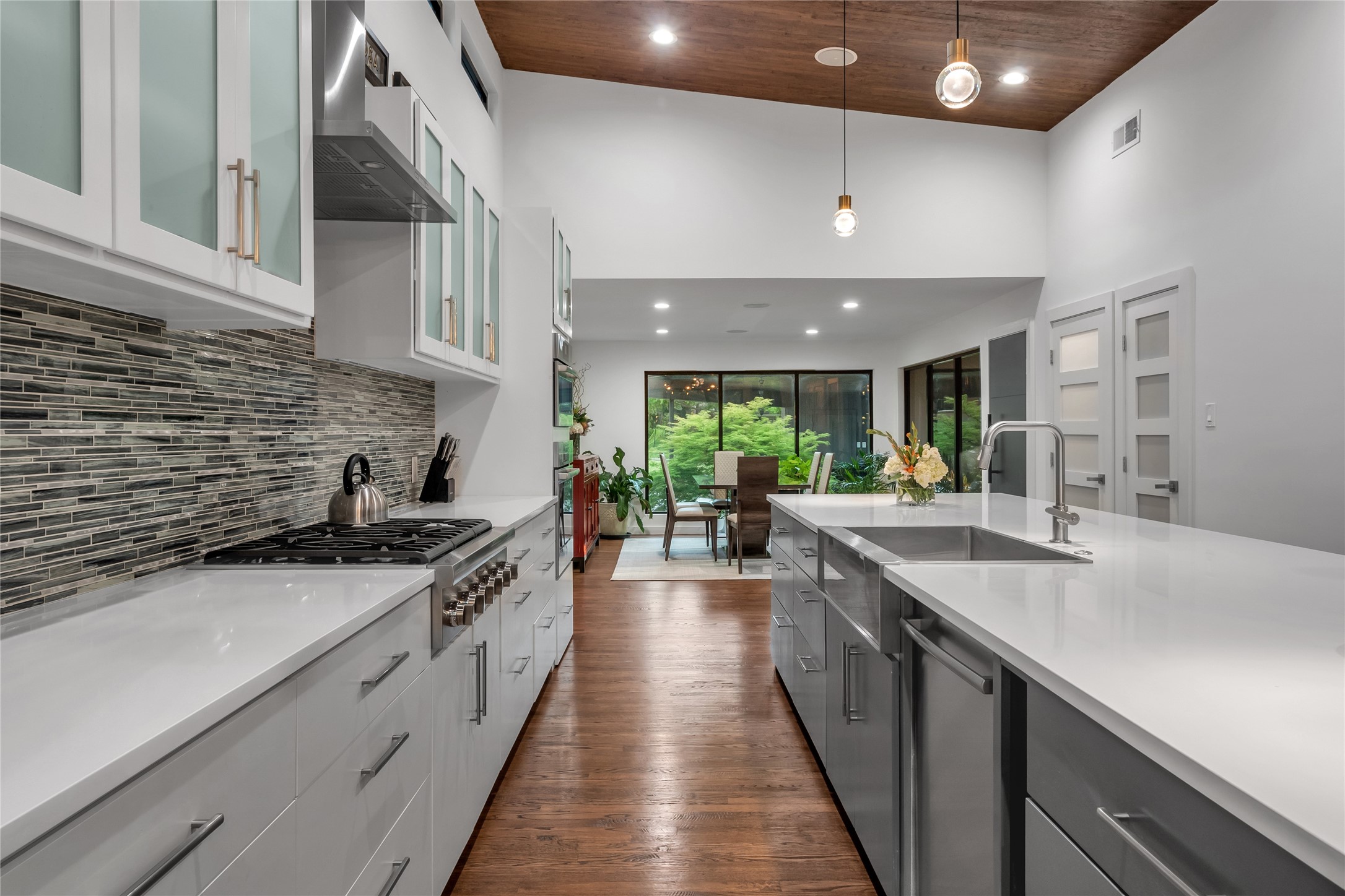 10043 Woodgrove Drive Dallas TX 75218