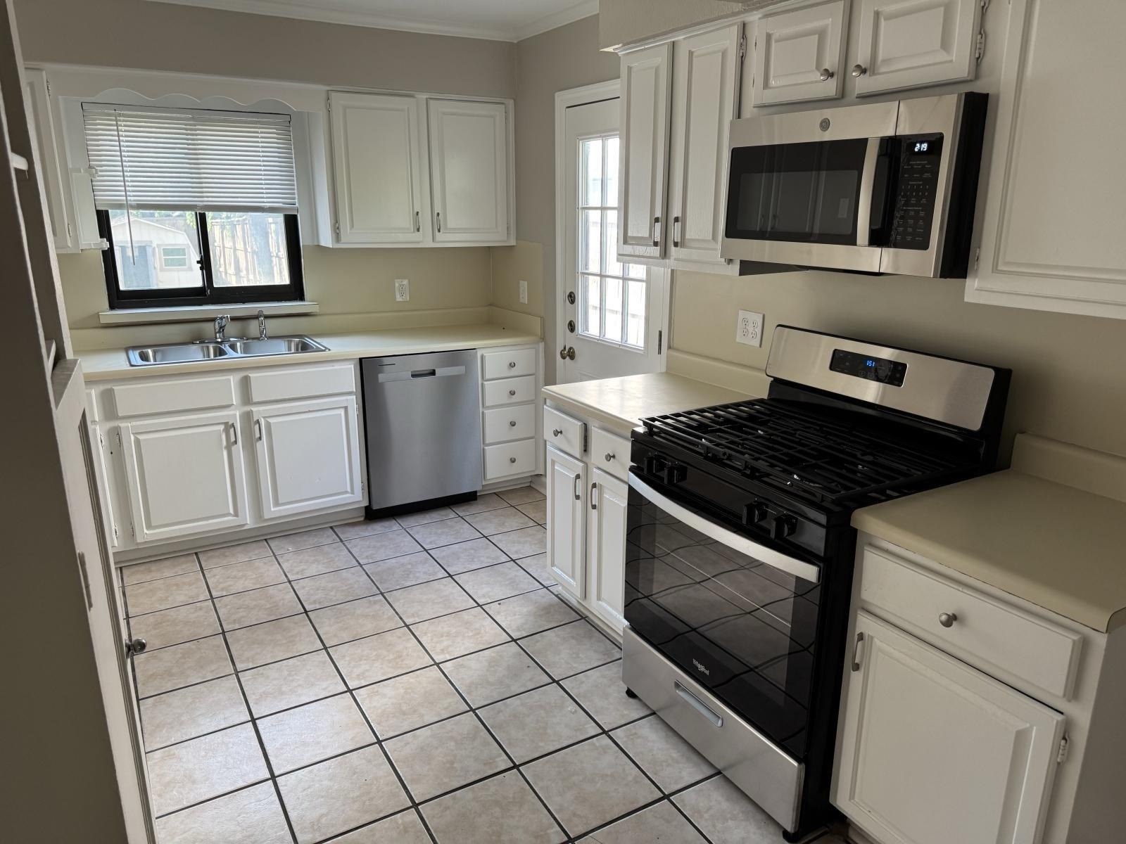 8427 Ridgelea Street Dallas TX 75209