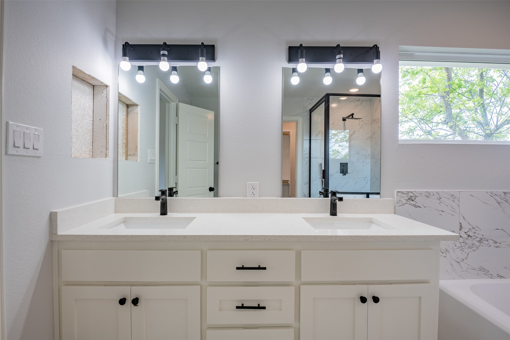 2318 Bennington Drive Arlington TX 76018