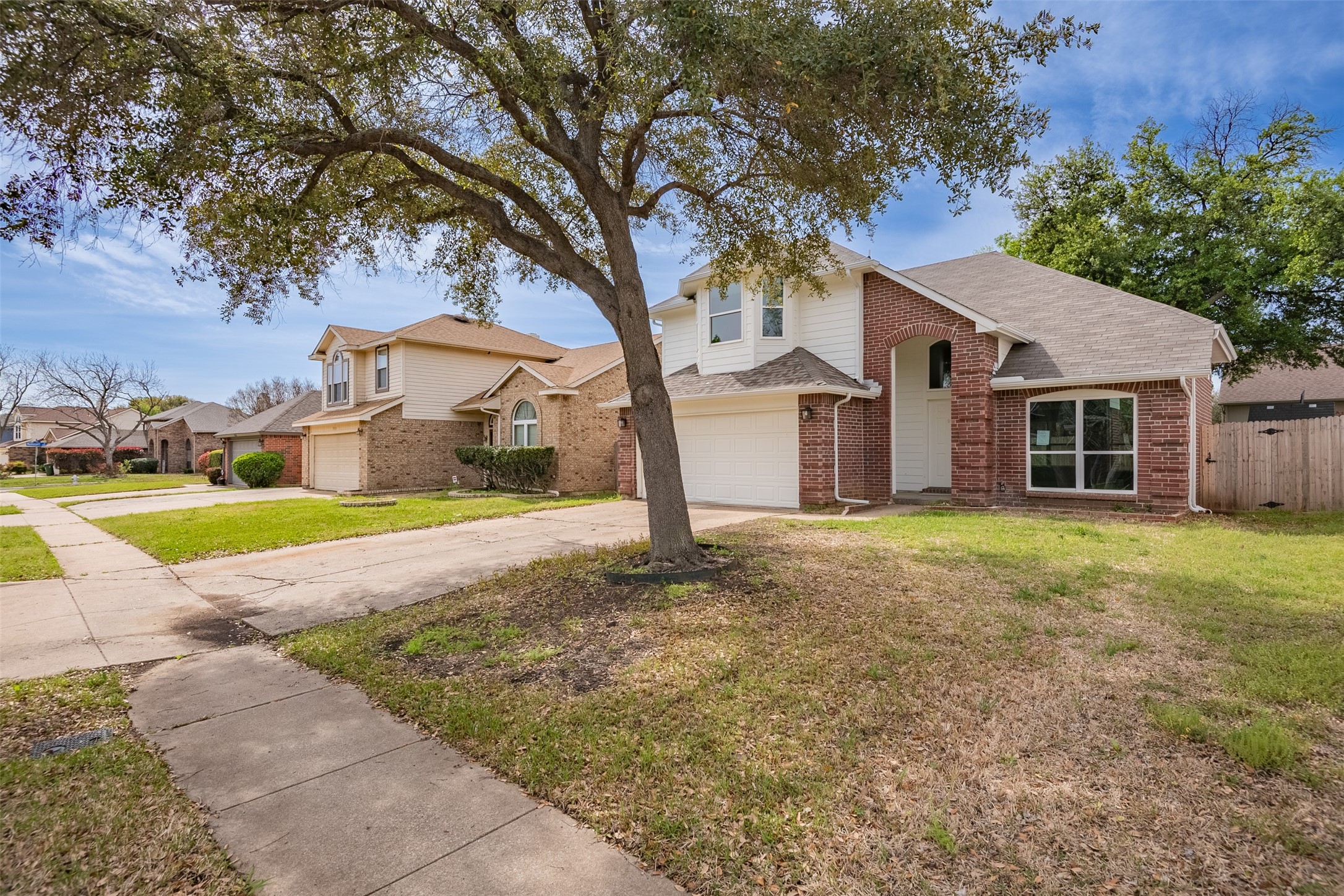 2318 Bennington Drive Arlington TX 76018