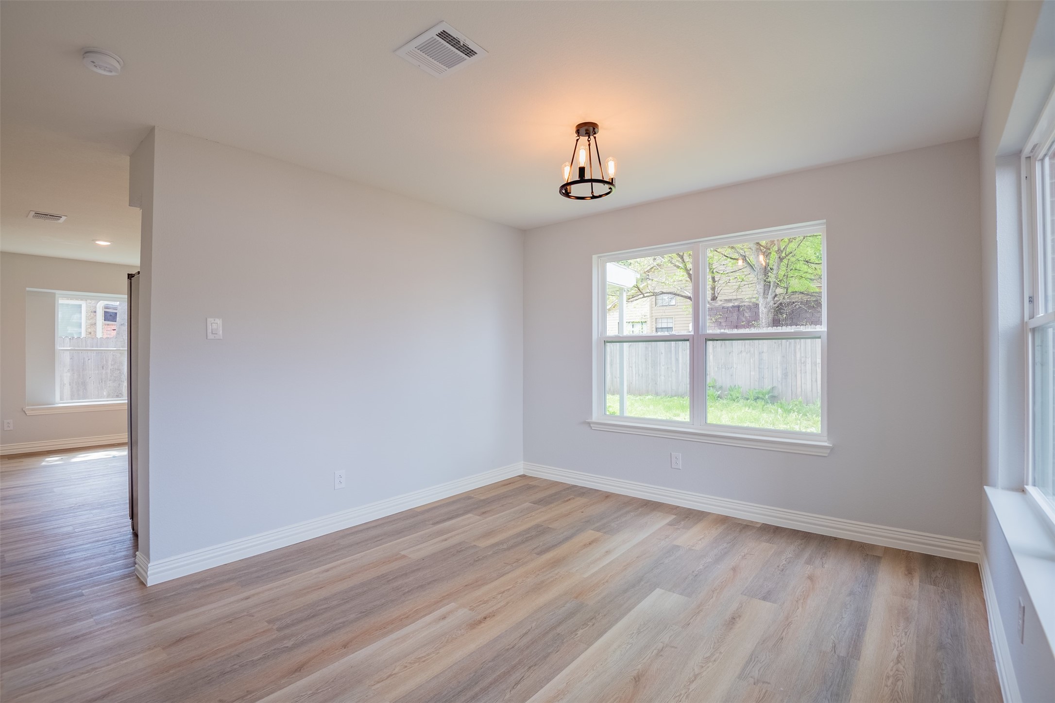 2318 Bennington Drive Arlington TX 76018