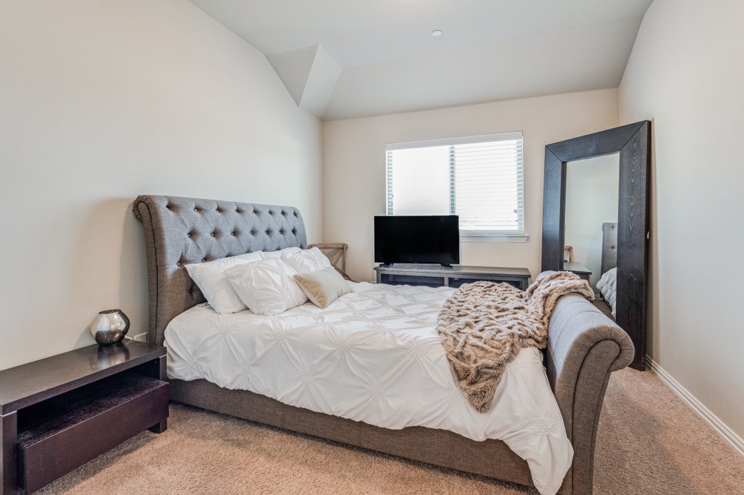 2563 Sarah Lane Lewisville TX 75056