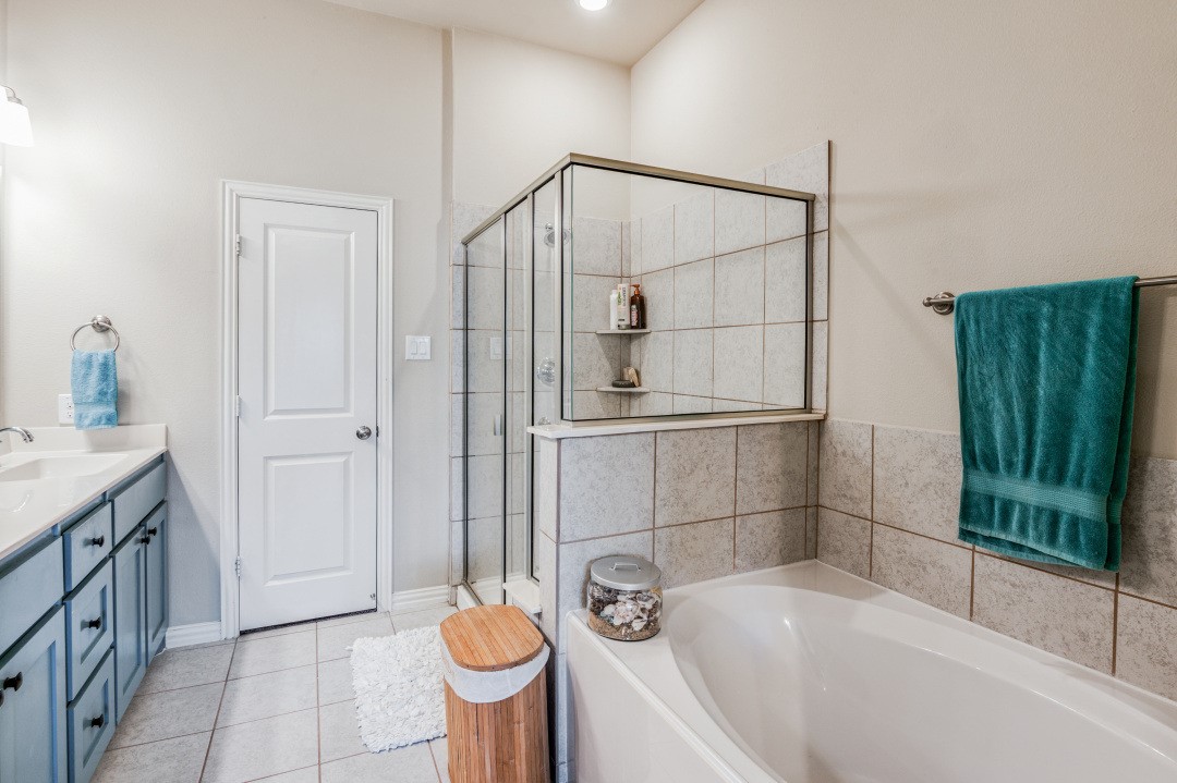 2563 Sarah Lane Lewisville TX 75056