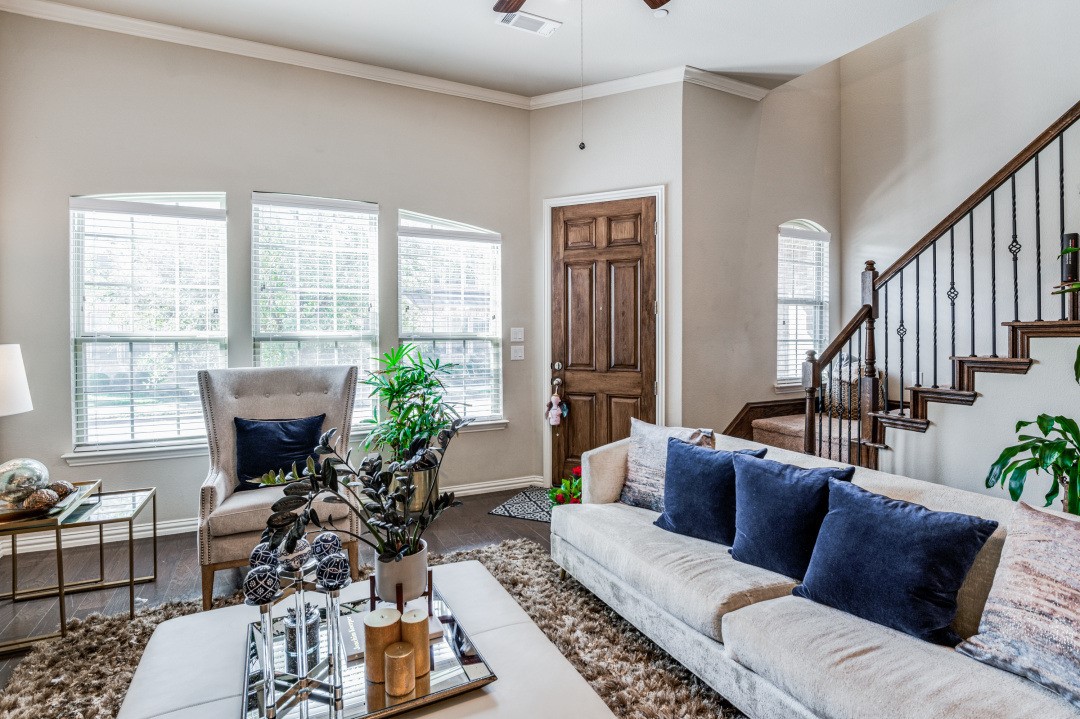 2563 Sarah Lane Lewisville TX 75056