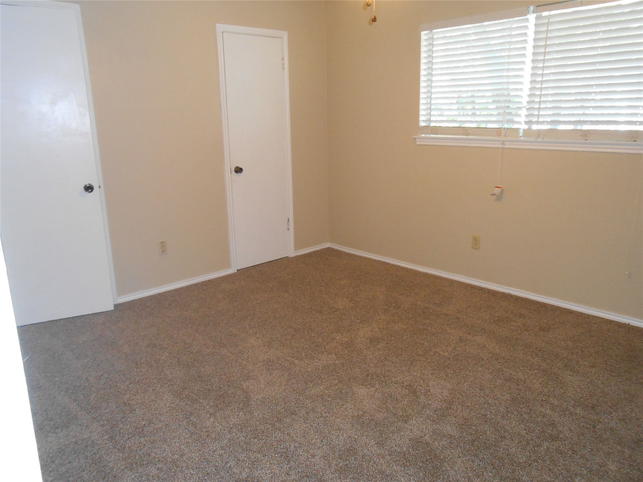 1920 Crooked Lane Fort Worth TX 76112
