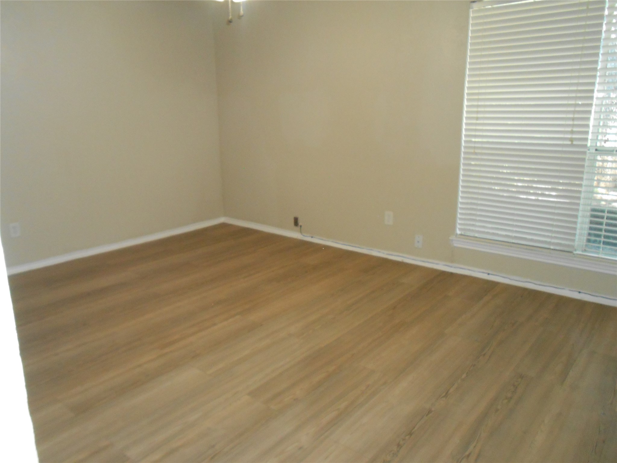 1920 Crooked Lane Fort Worth TX 76112