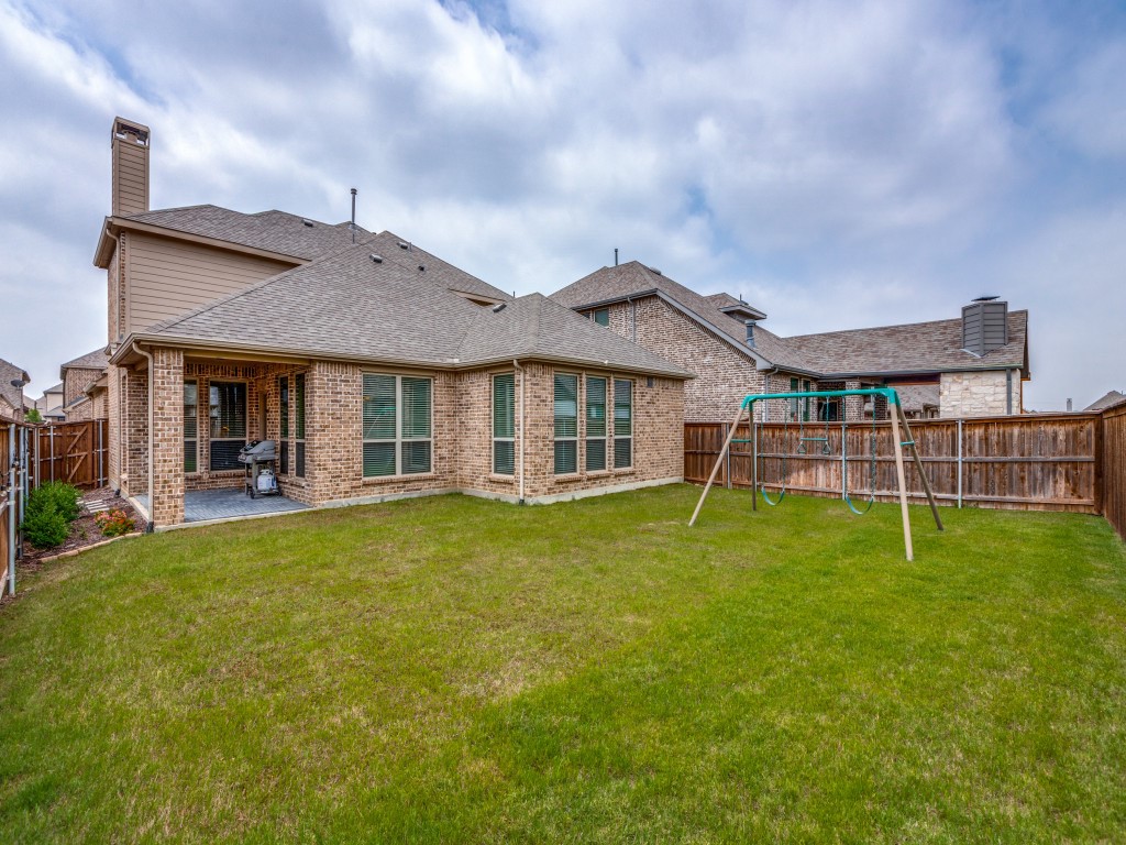 833 Underwood Lane Celina TX 75009