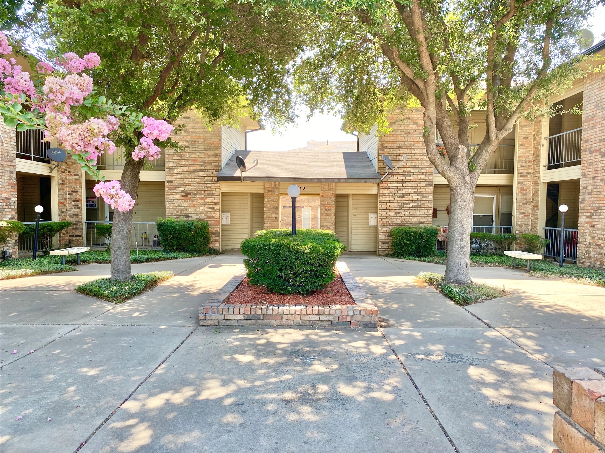 222 N Center Street Grand Prairie TX 75050