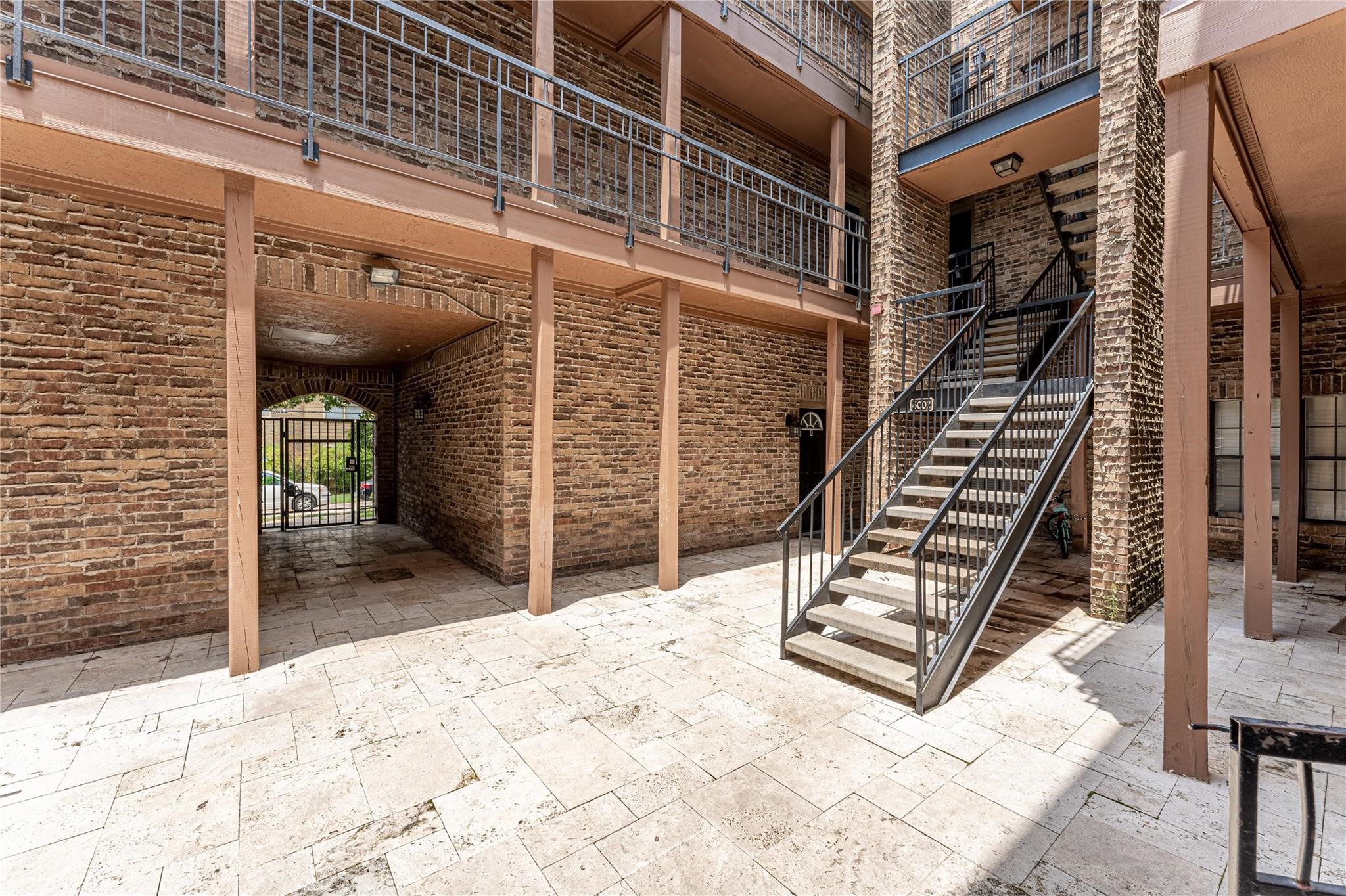 6002 Auburndale Avenue University Park TX 75205