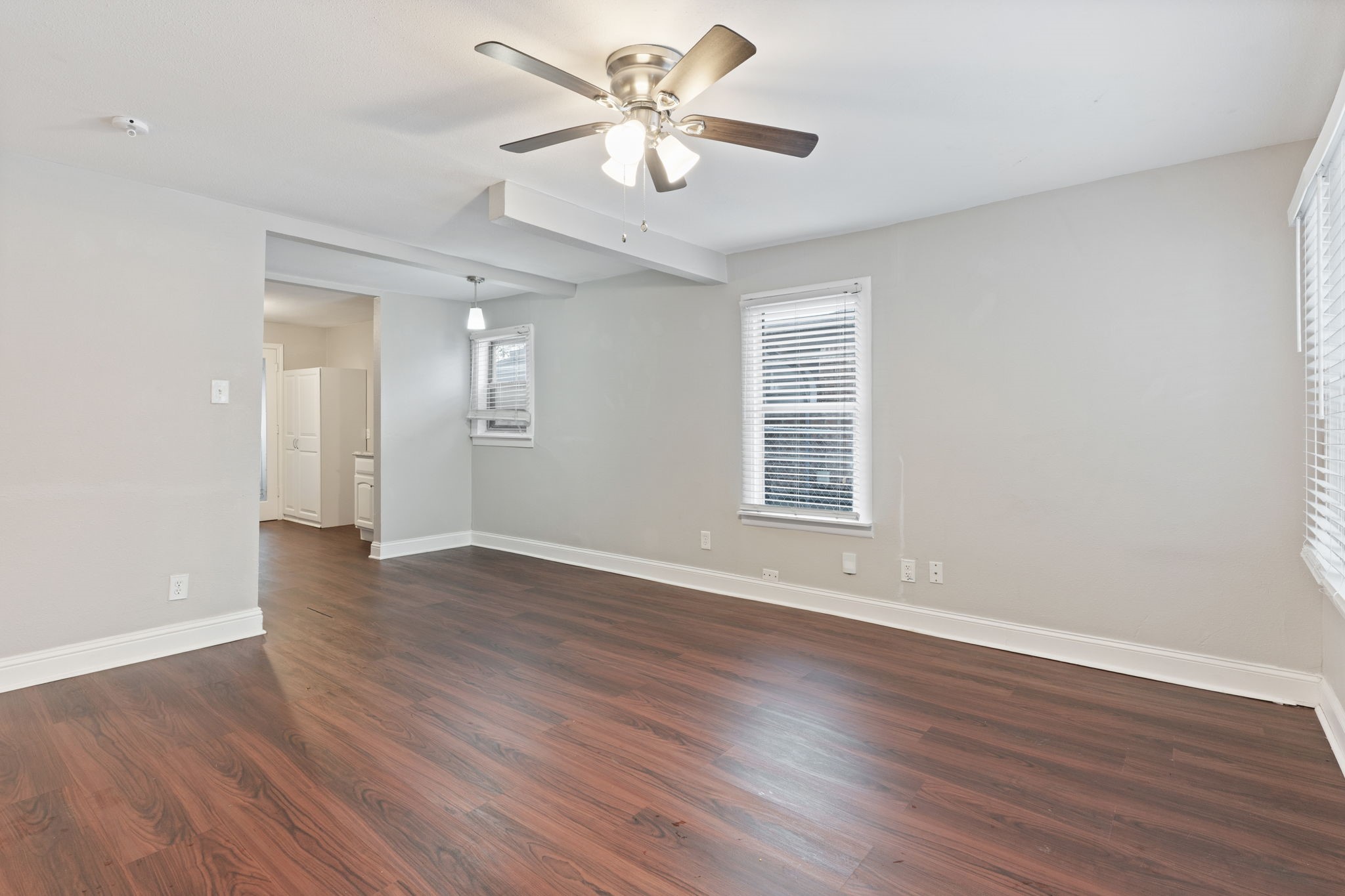 5729 Blackmore Avenue Fort Worth TX 76107