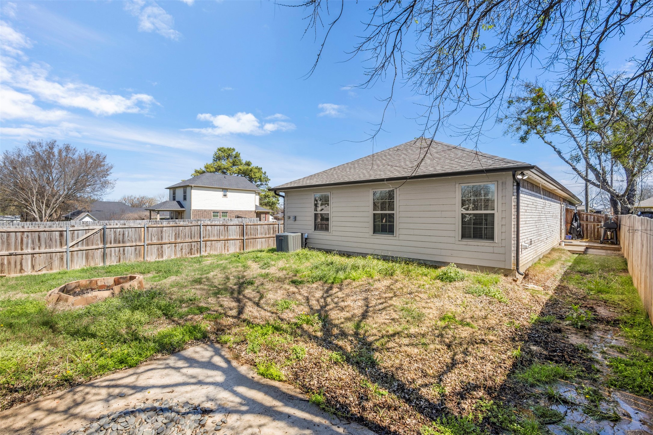300 Lipscomb Street Cleburne TX 76031