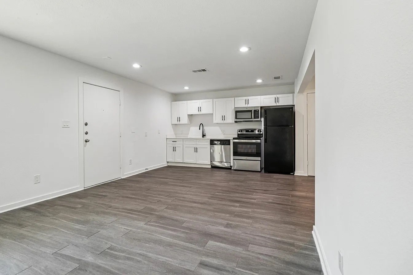 321 E 8th Street Dallas TX 75203
